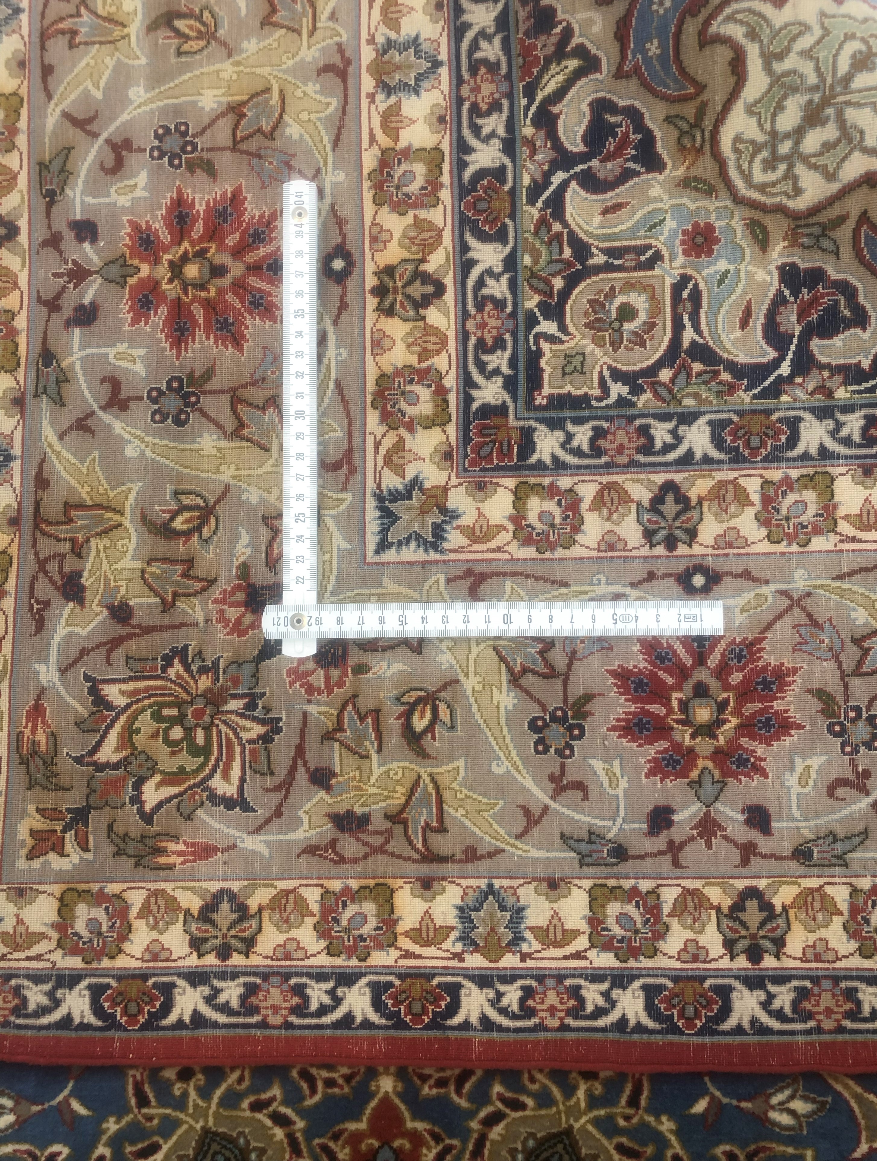 Tappeto Isfhan, Persia, firmato Daehgani, lana e seta, ca. Inizi XX secolo