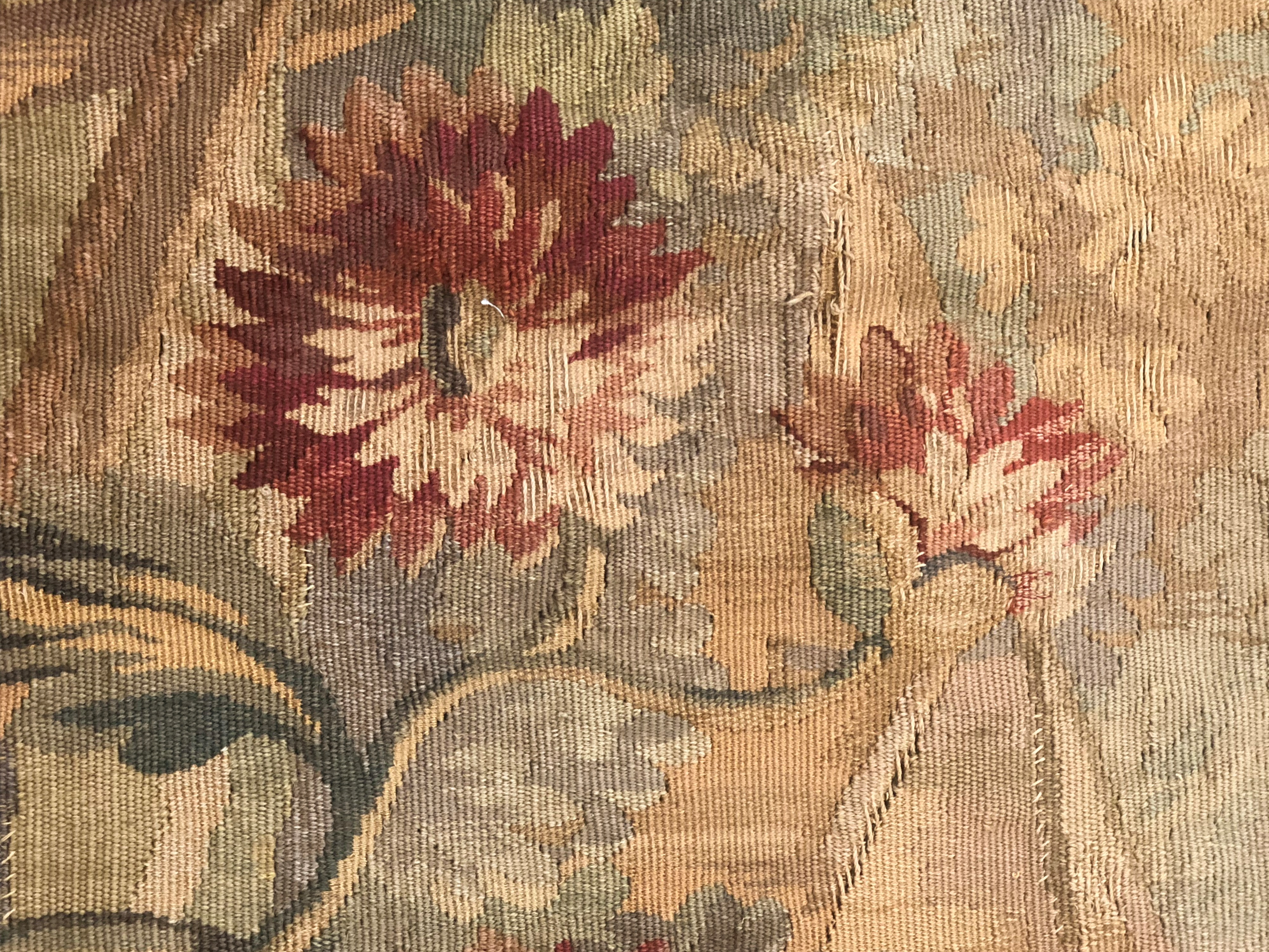 Aubusson, Tappeto in lana e seta, Francia, XIX secolo