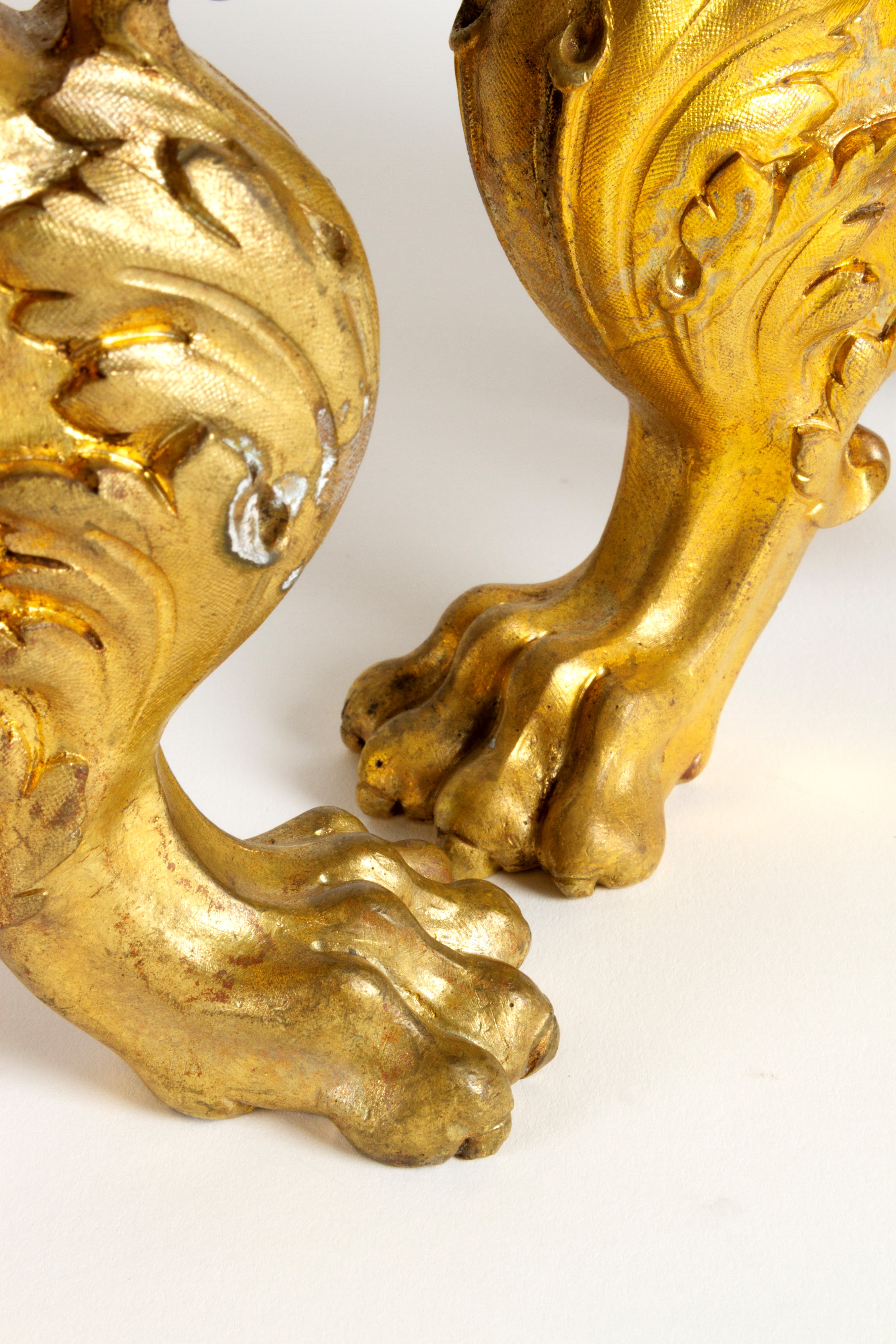 Coppia di elementi da decoro