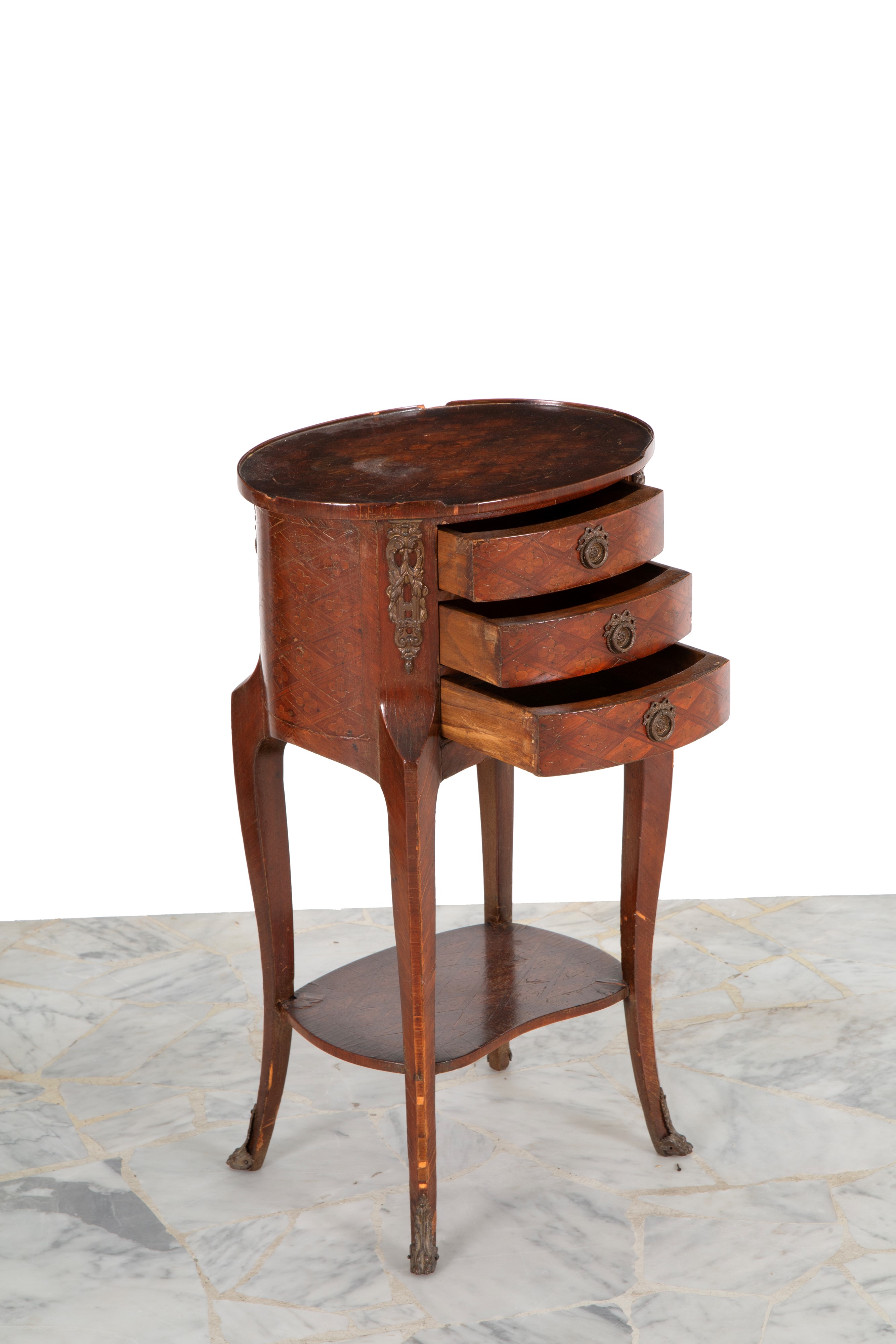 Mobiletto ovale, legno intarsiato, XIX secolo