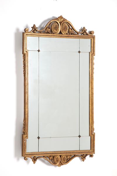 Specchiera in legno intagliato e dorato, XIX secolo