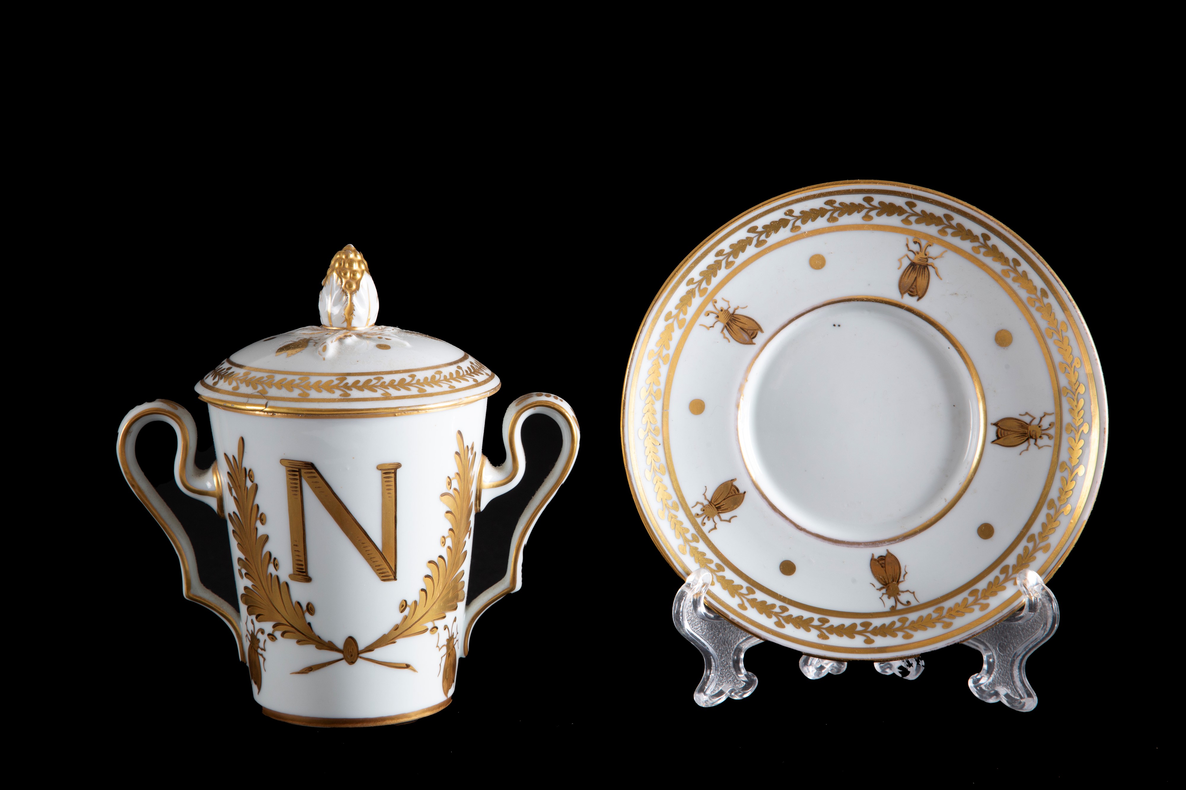 Tazza da puerpera. CAPODIMONTE