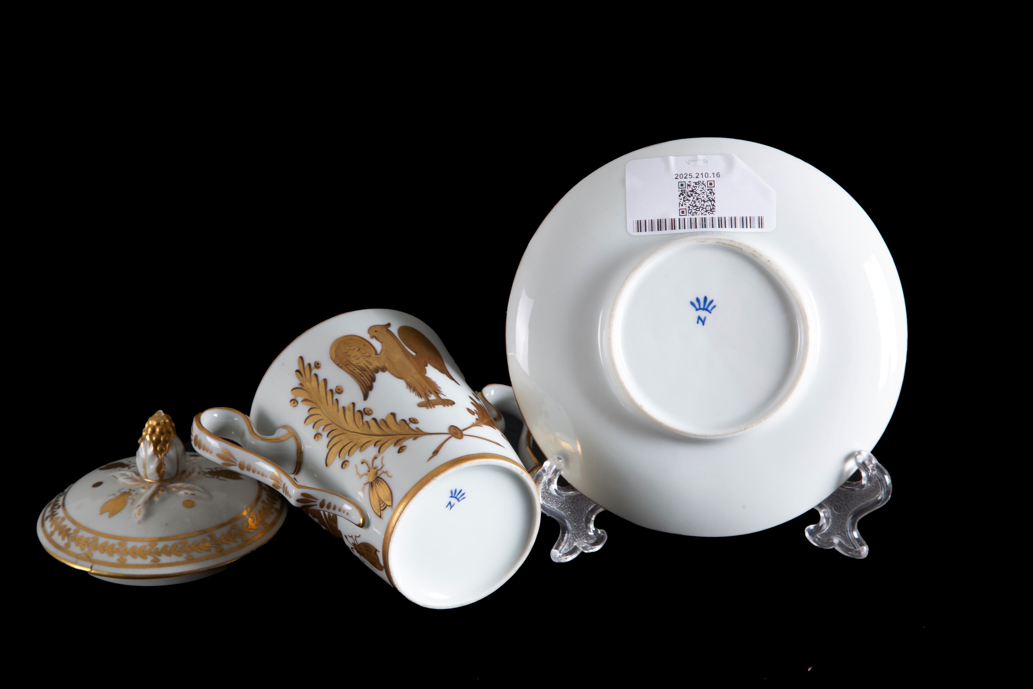 Tazza da puerpera. CAPODIMONTE