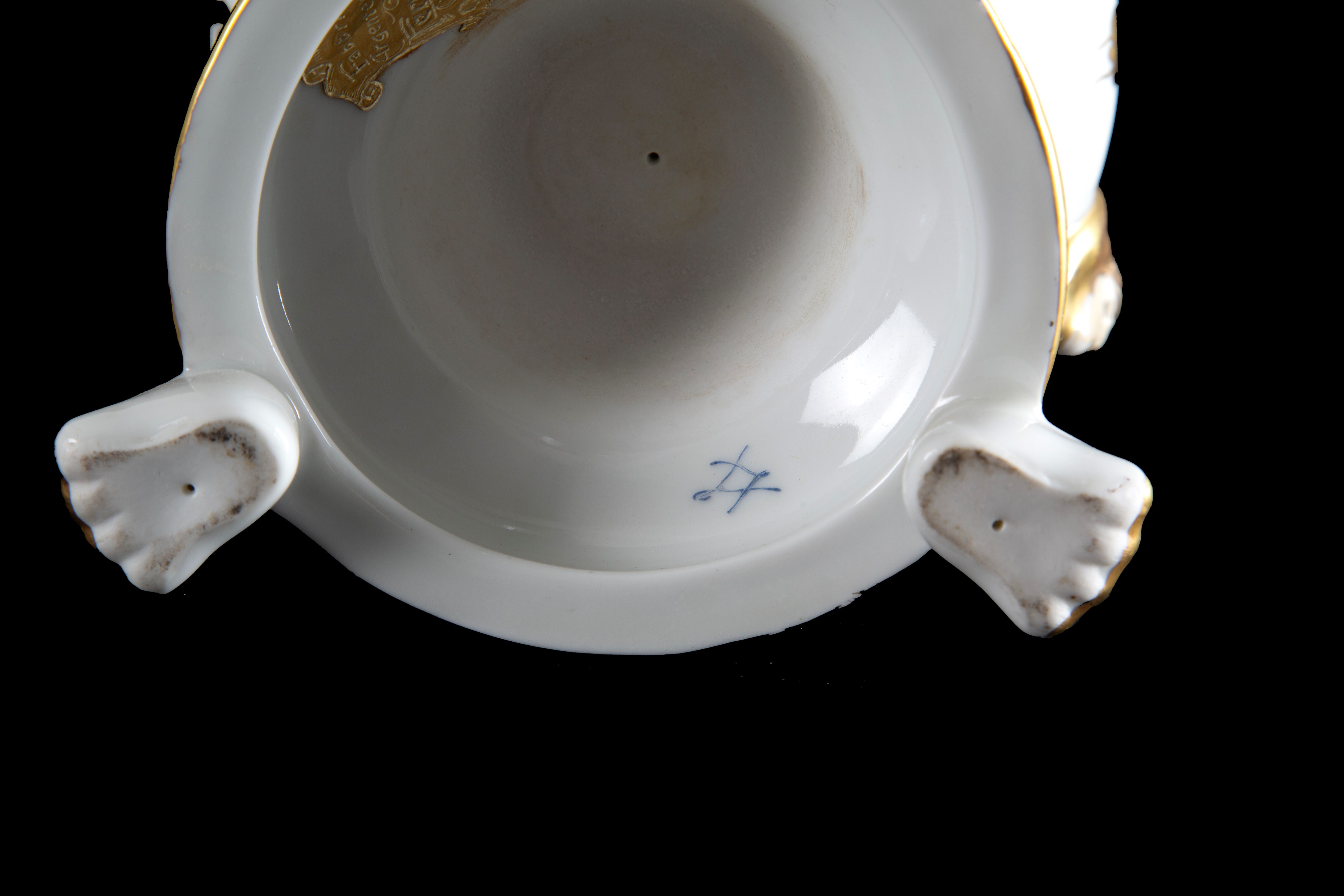 Alzatina in porcellana