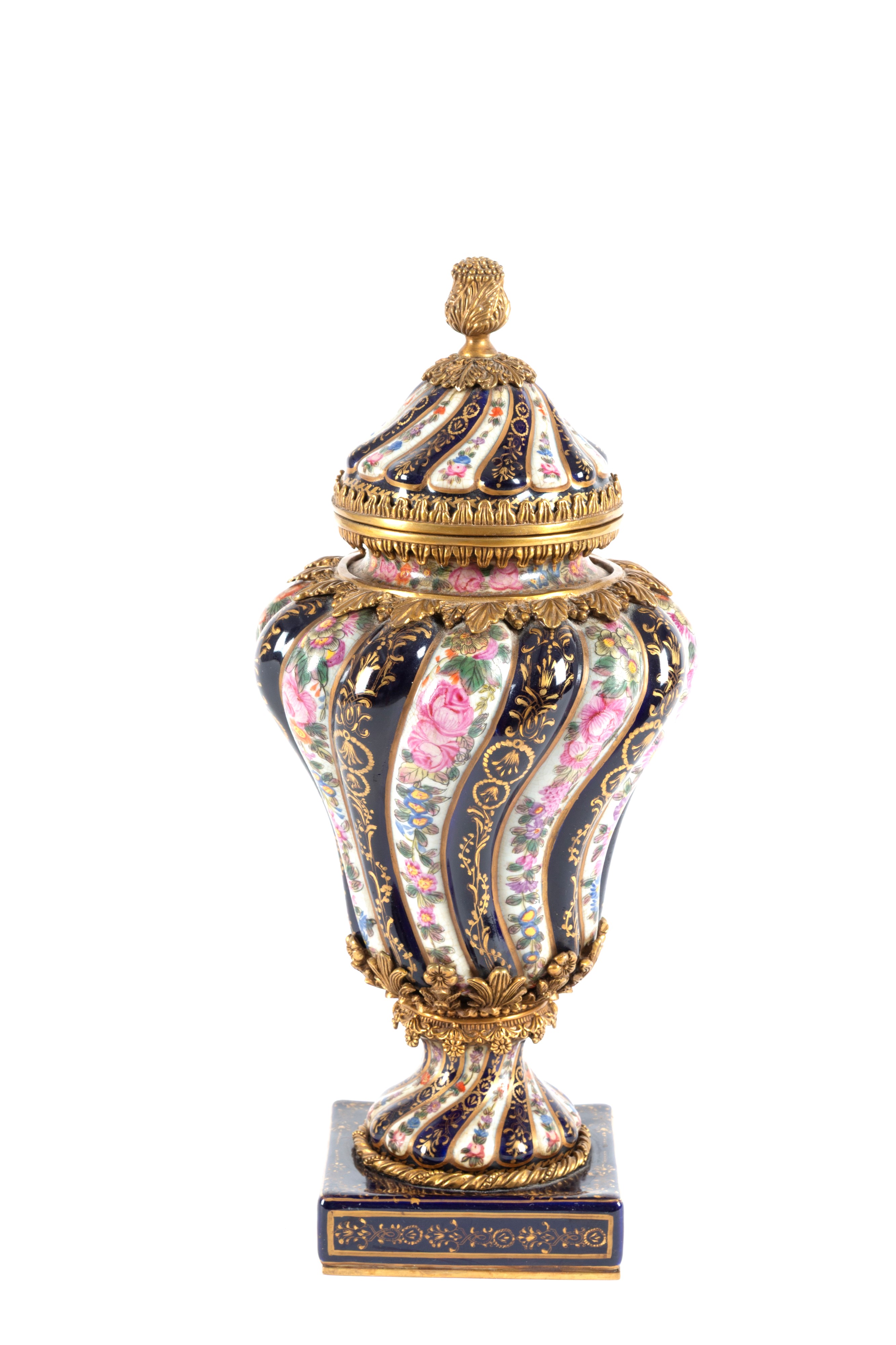 Vaso a torchon con coperchio, porcellana bianca e blu, Francia, fine XVIII secolo