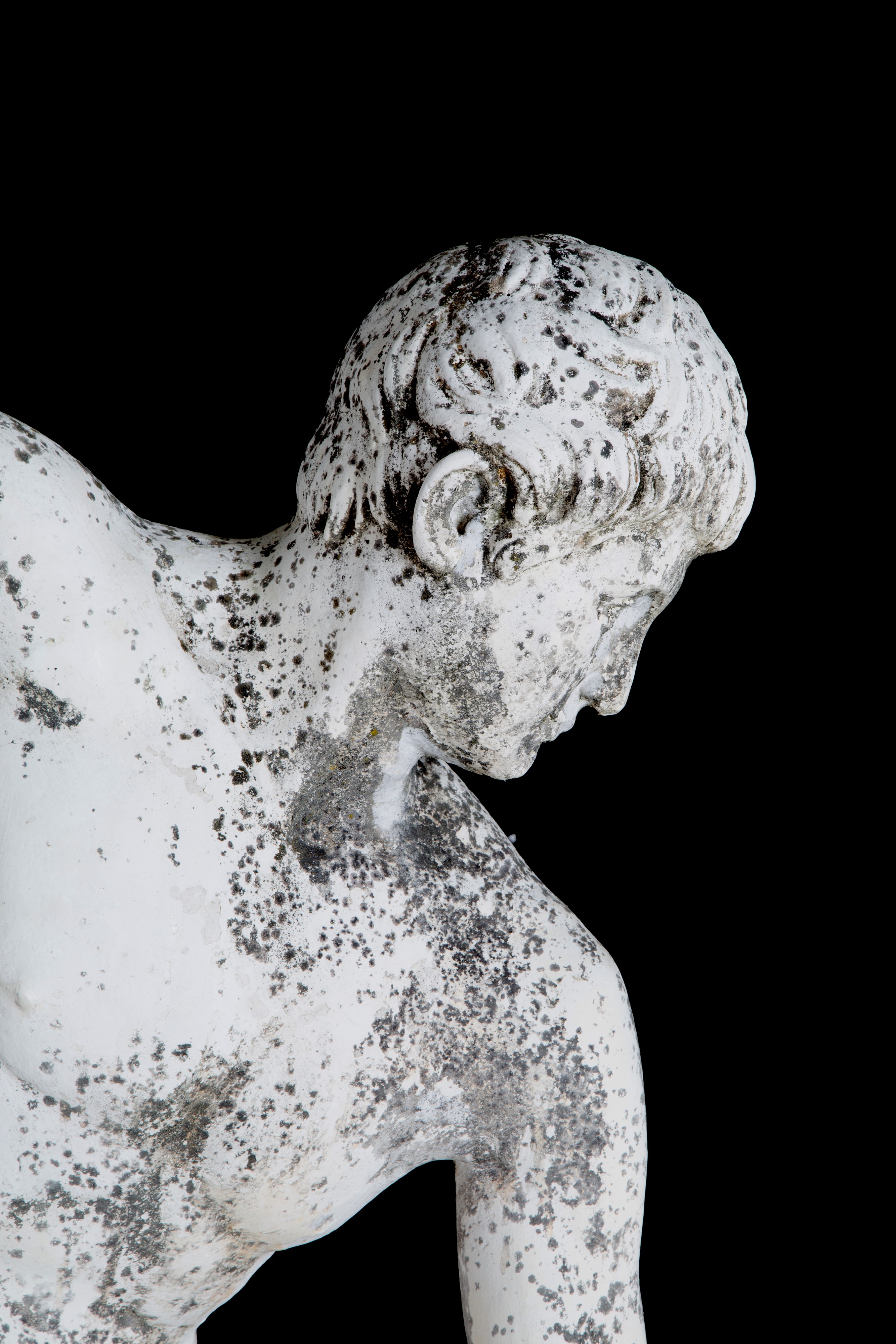 Scultura contemporanea, Discobolo in agglomerato di pietra