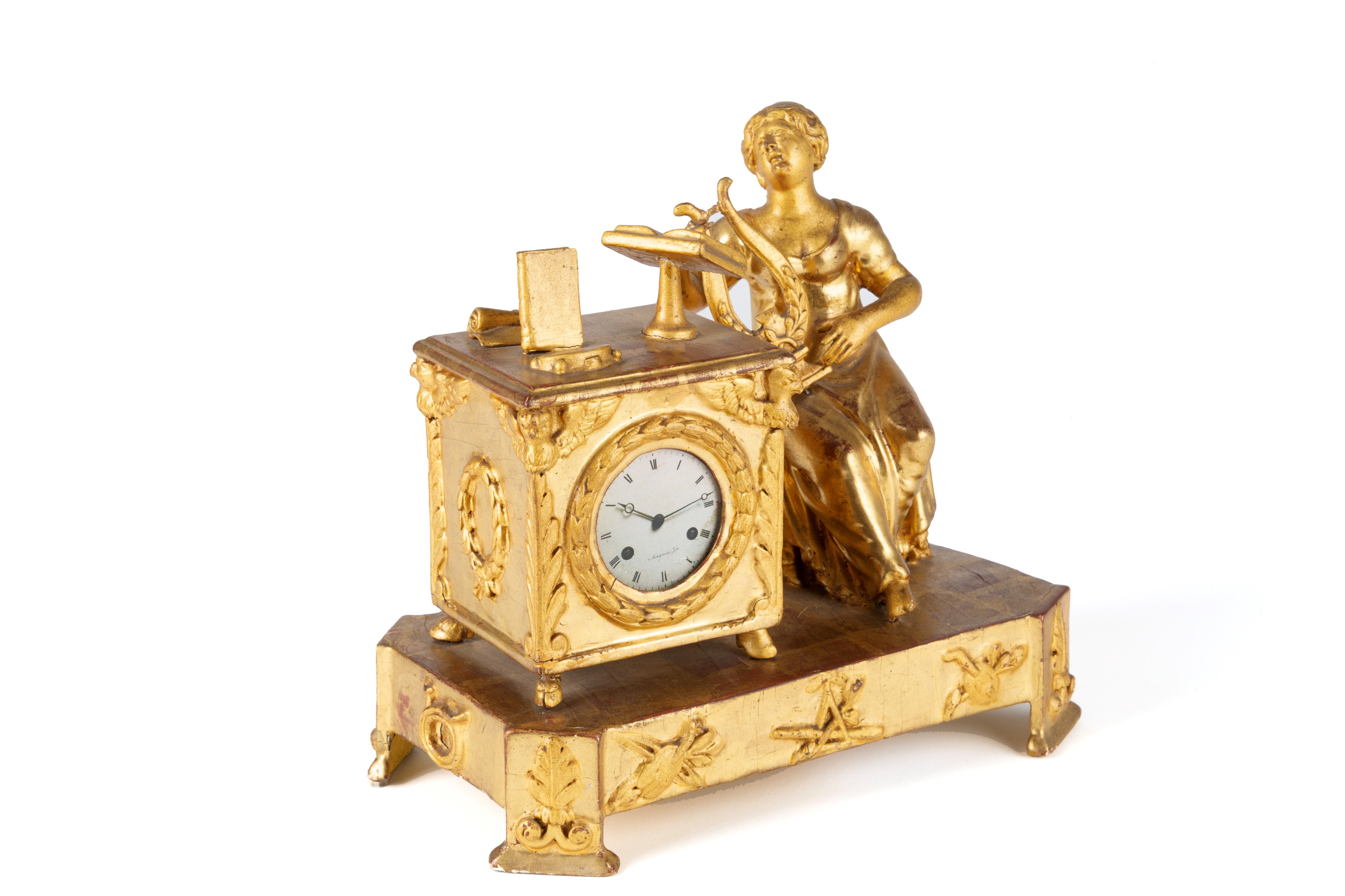 Orologio da tavolo in legno dorato, suonatrice di cetra, Inizi XIX secolo