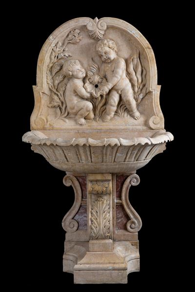 Fontana in marmo giallo Verona con putti scolpiti, XX secolo