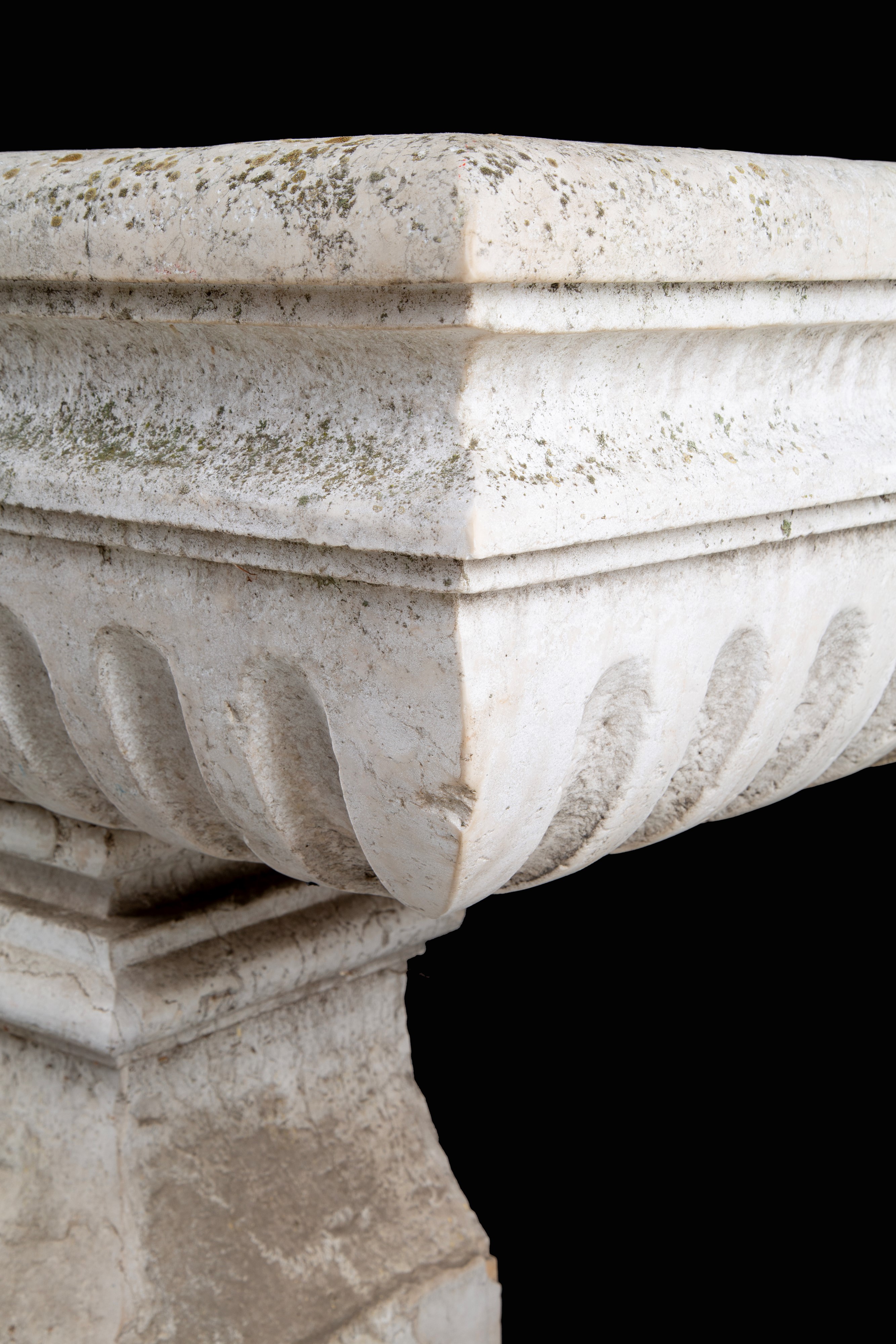Vasca in travertino, XIX secolo