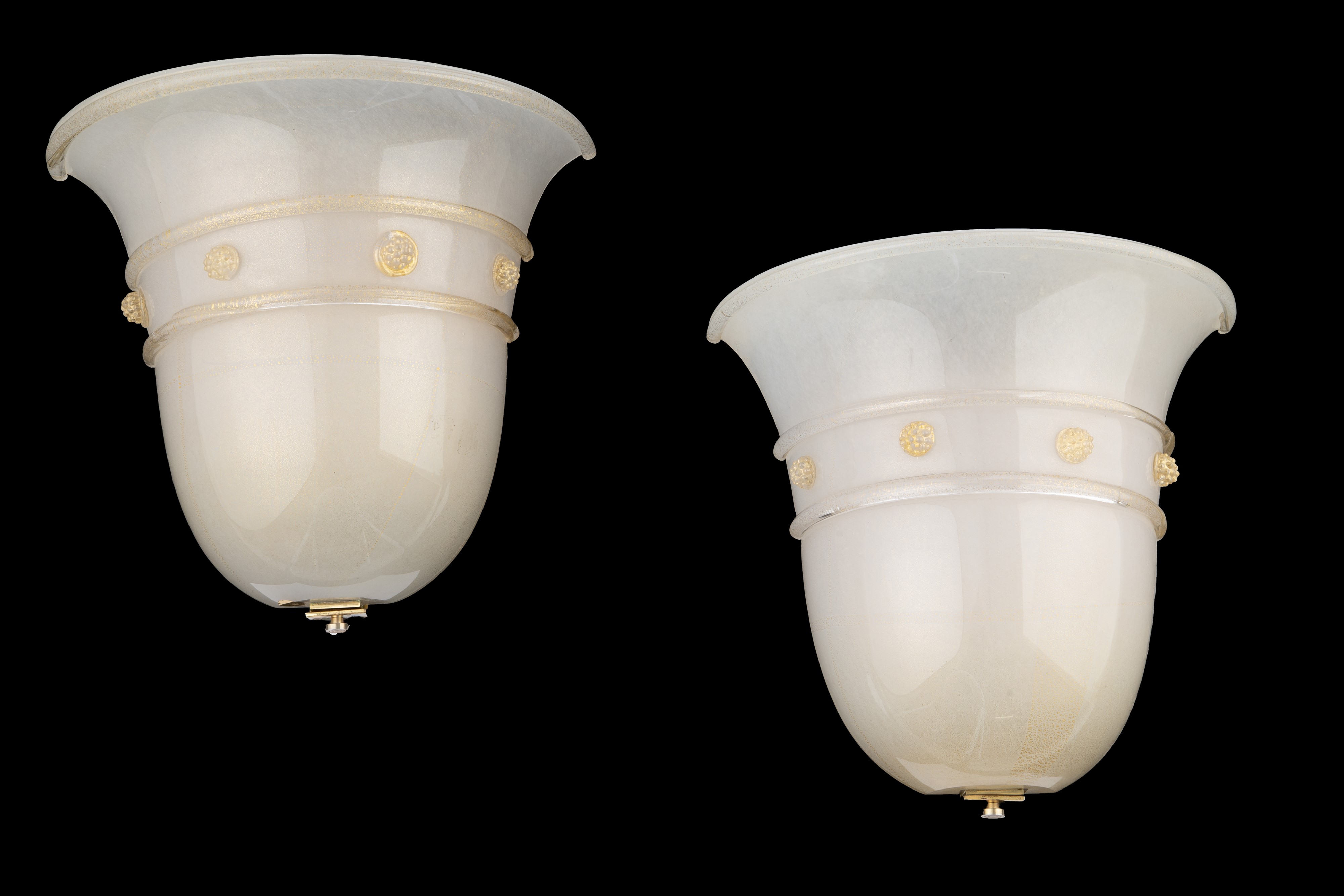 Barovier & Toso (attribuito), Coppia di applique in vetro lumeggiato con decori floreali