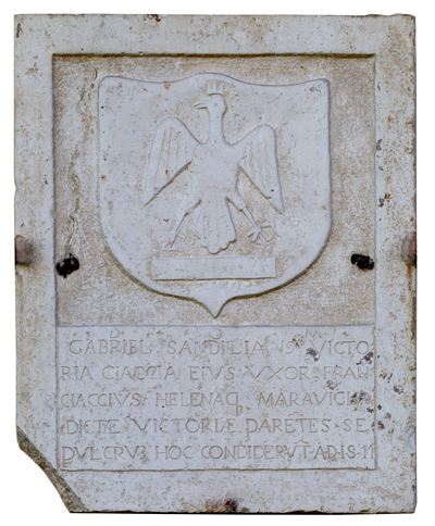 Stemma con aquila, in marmo