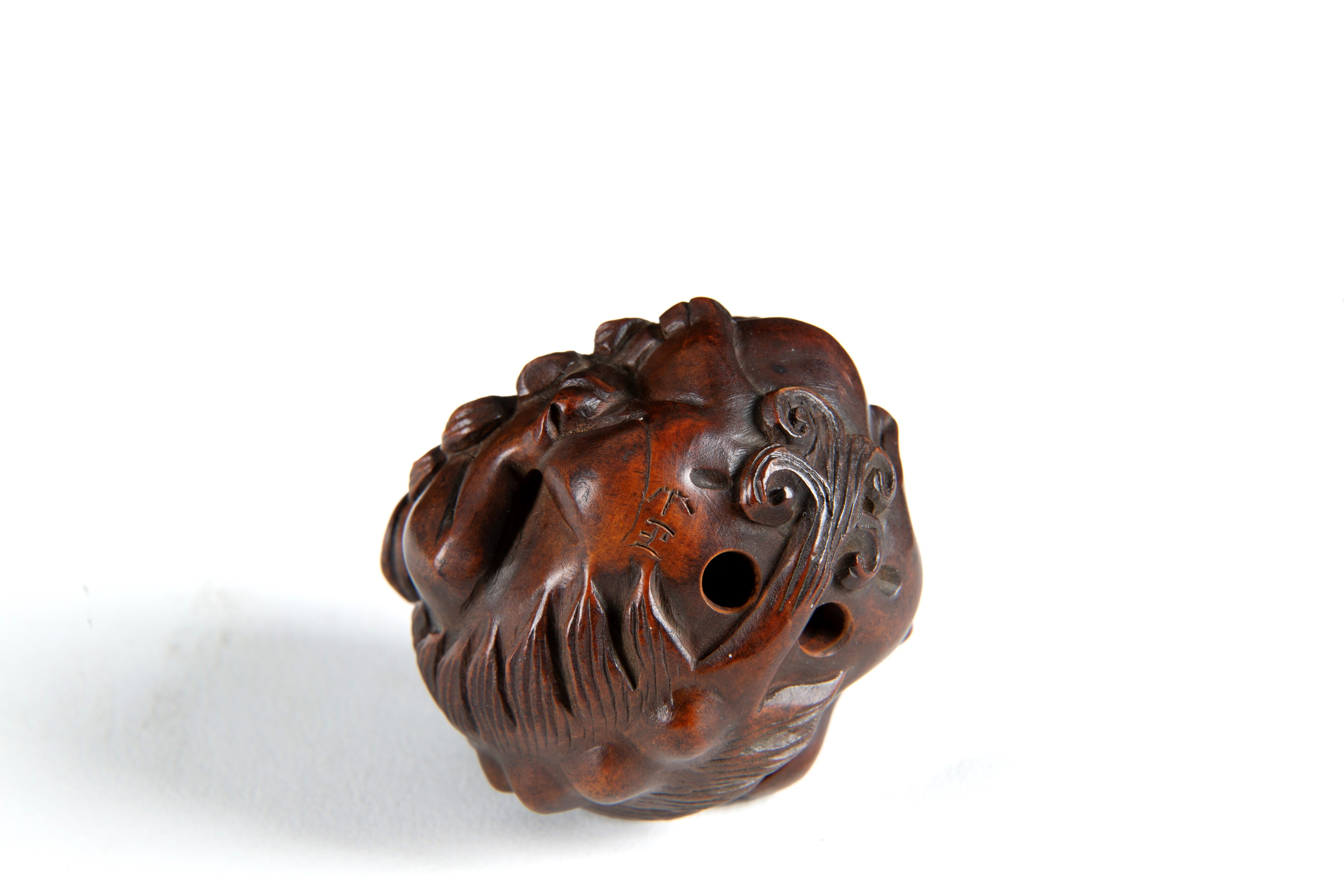 Netsuke "SHI-SHI"