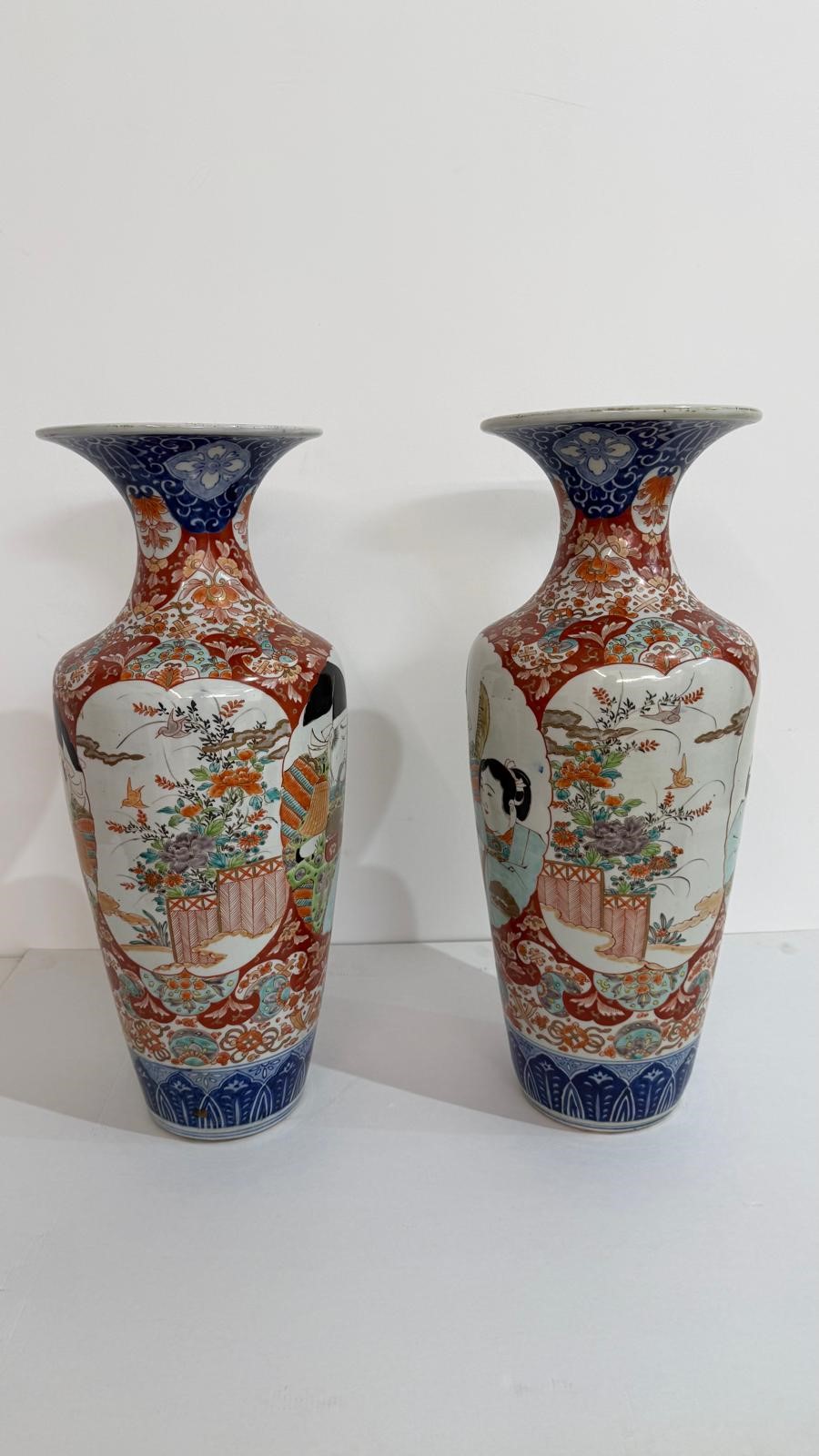 Coppia di vasi Imari