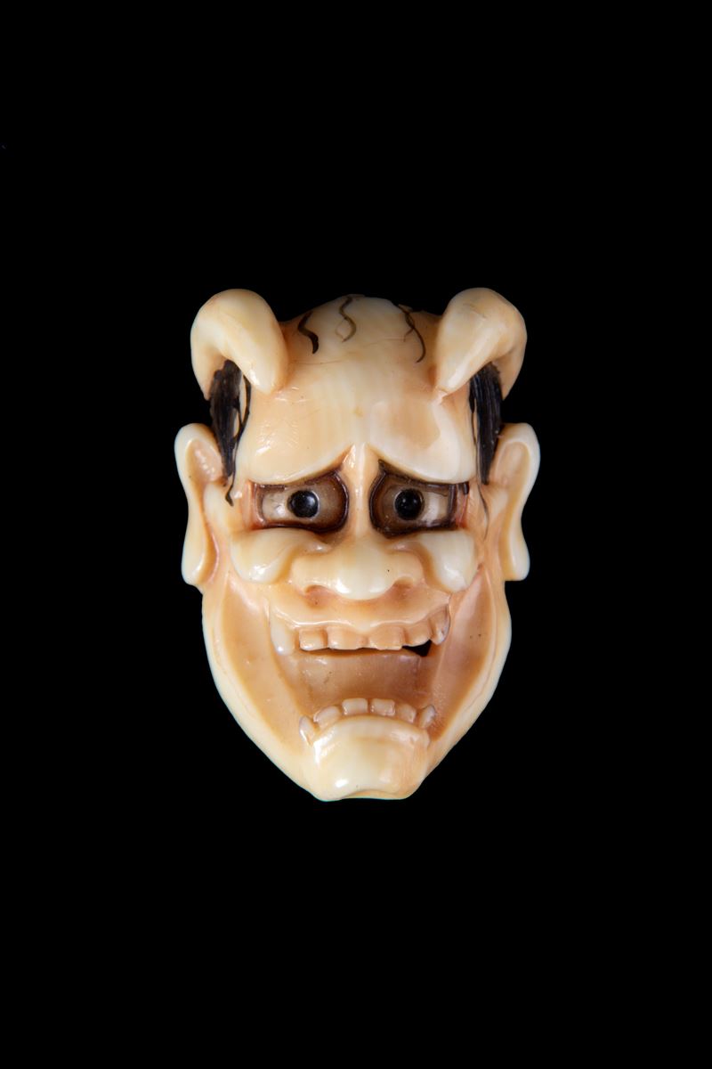 Netsuke "MASCHERA DEL TEATRO HANNYA"