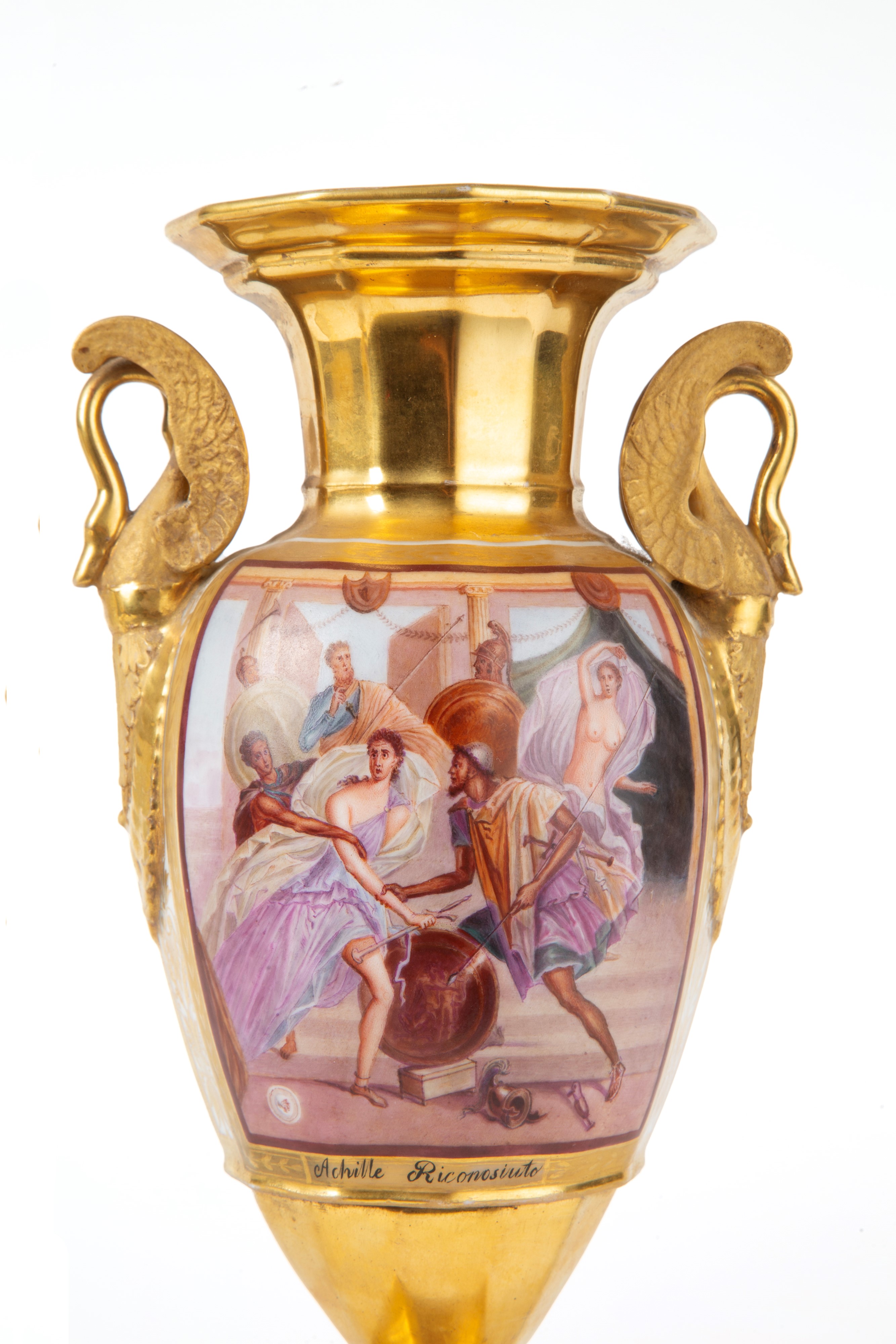 Coppia di vasi in porcellana