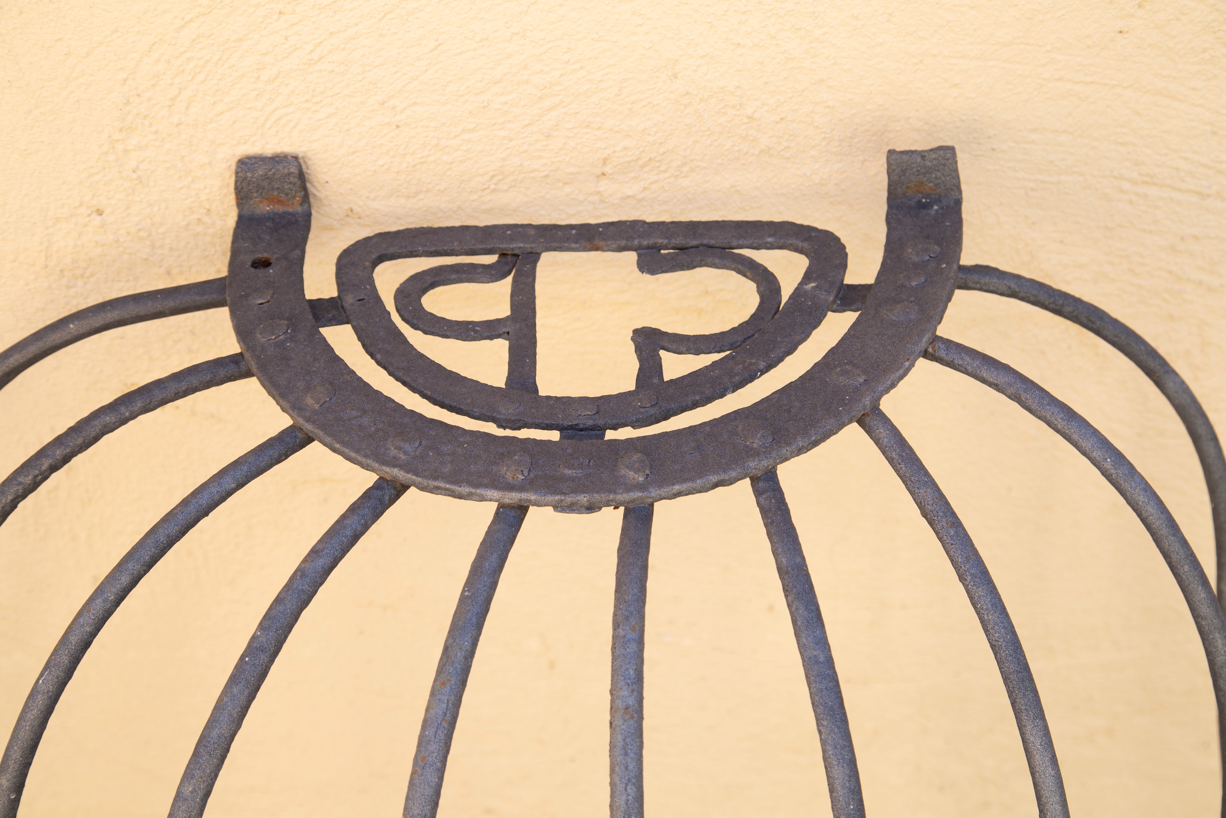 Quattro mangiatoie pensili