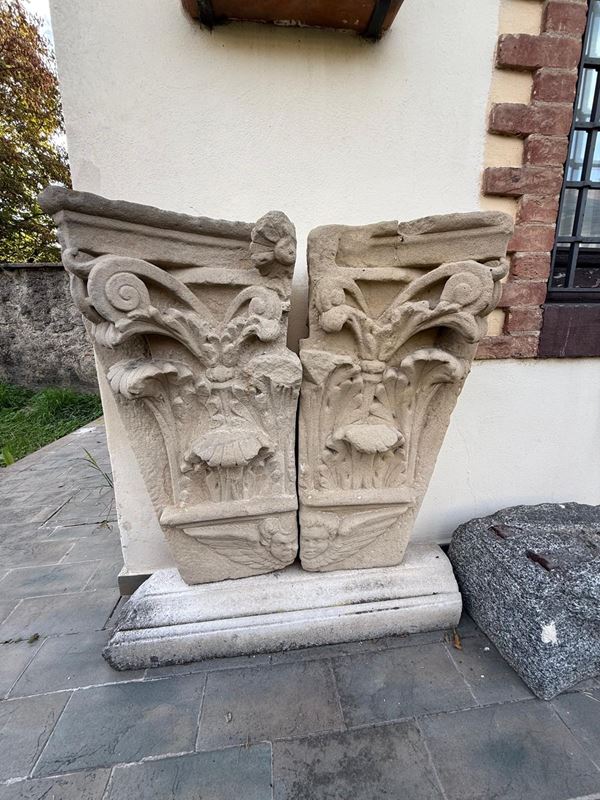 Due lastroni di capitelli