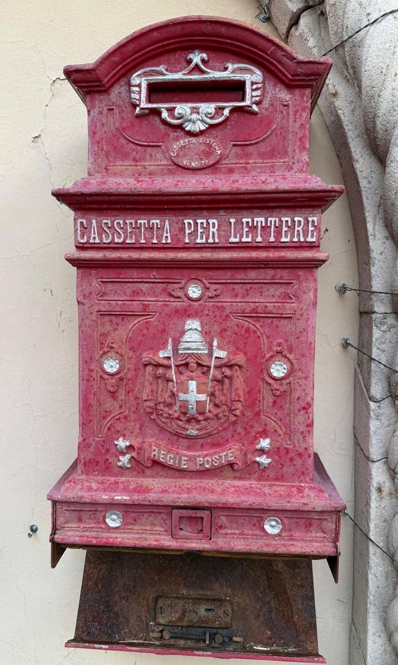 Cassetta per le lettere in ghisa