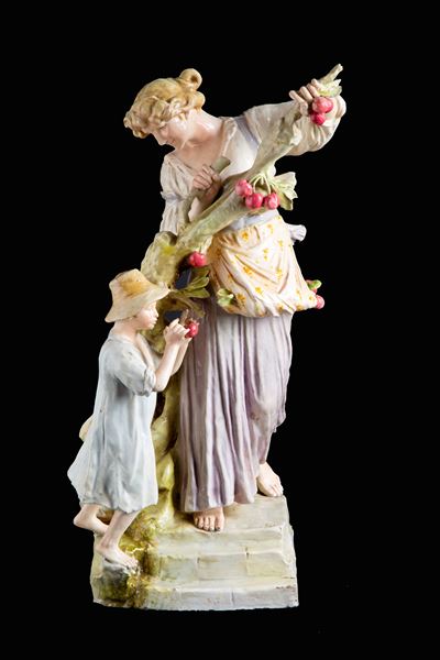 Autore anonimo, Scultura in ceramica policroma 'Contadinella con Bambino'