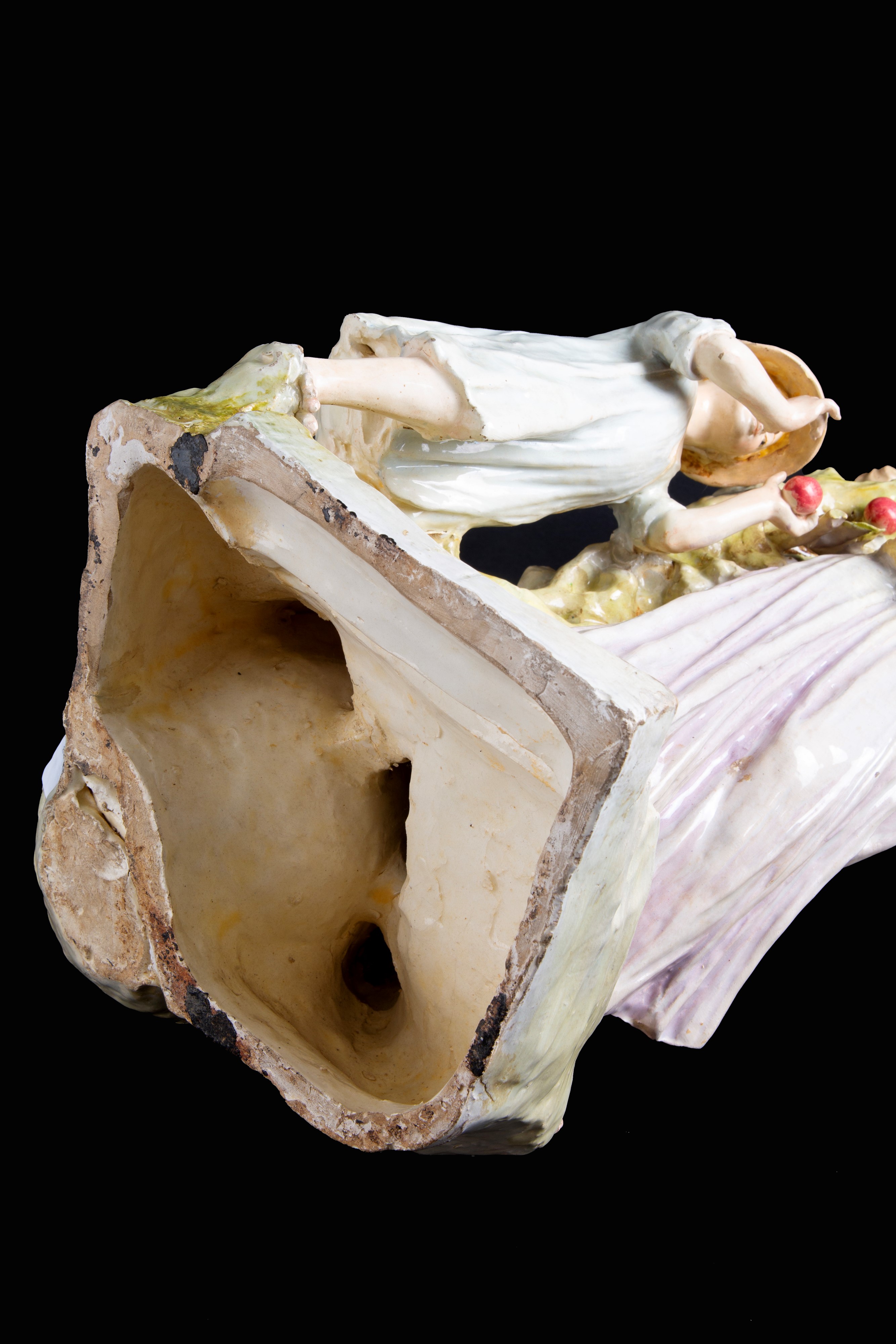 Autore anonimo, Scultura in ceramica policroma 'Contadinella con Bambino'