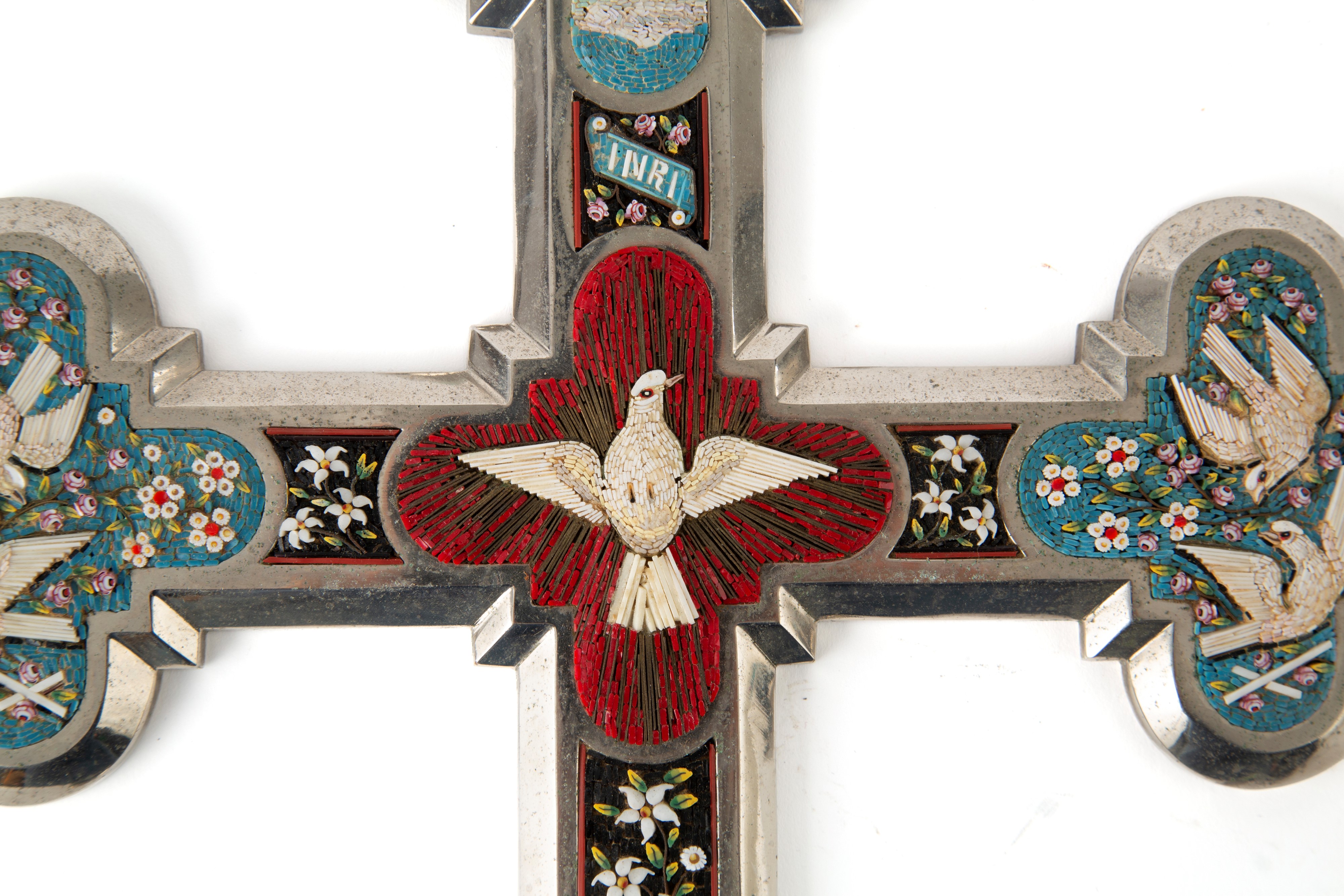 Croce con micromosaici