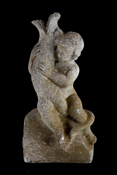 Scultura "putto con Pesce"