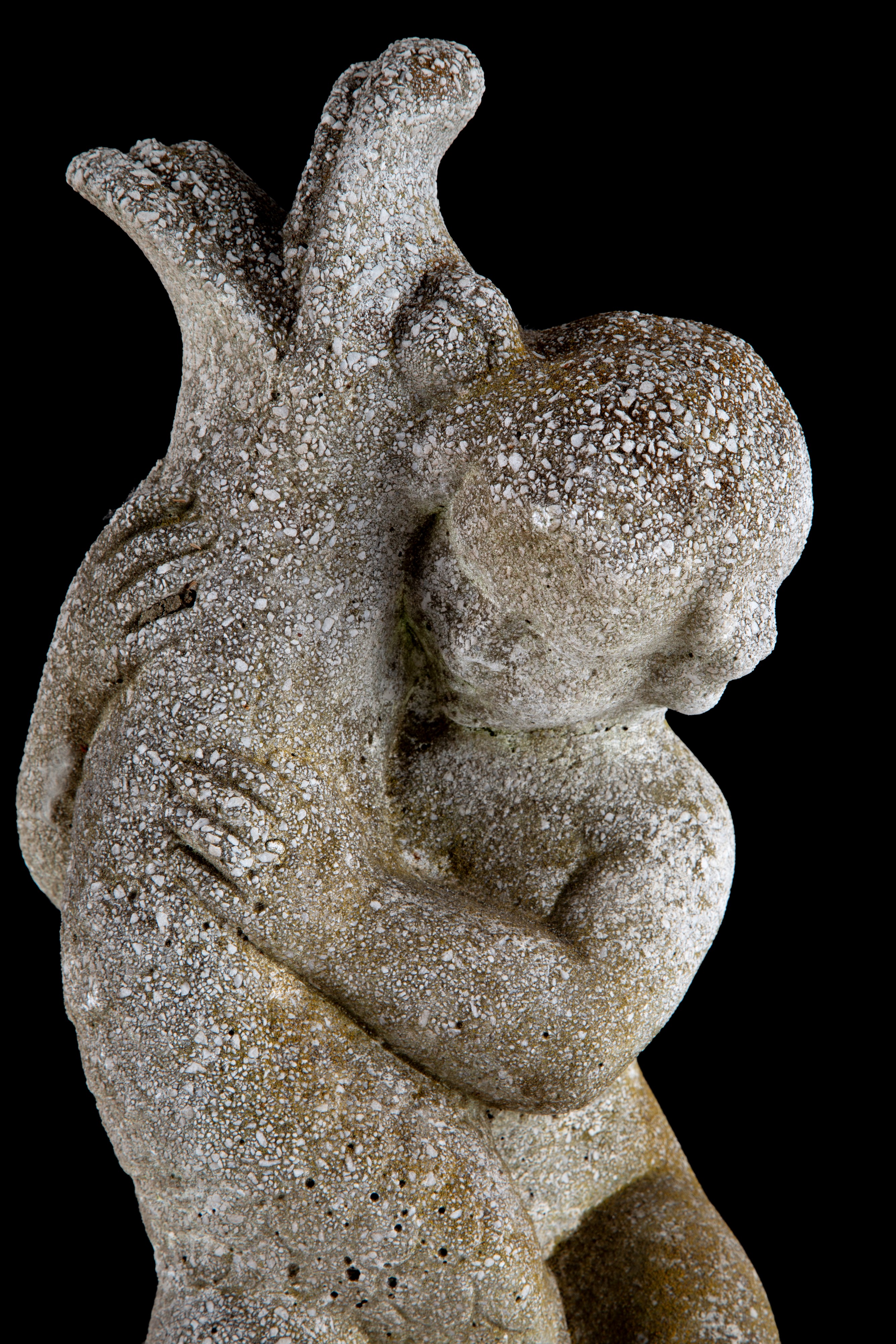 Scultura "putto con Pesce"