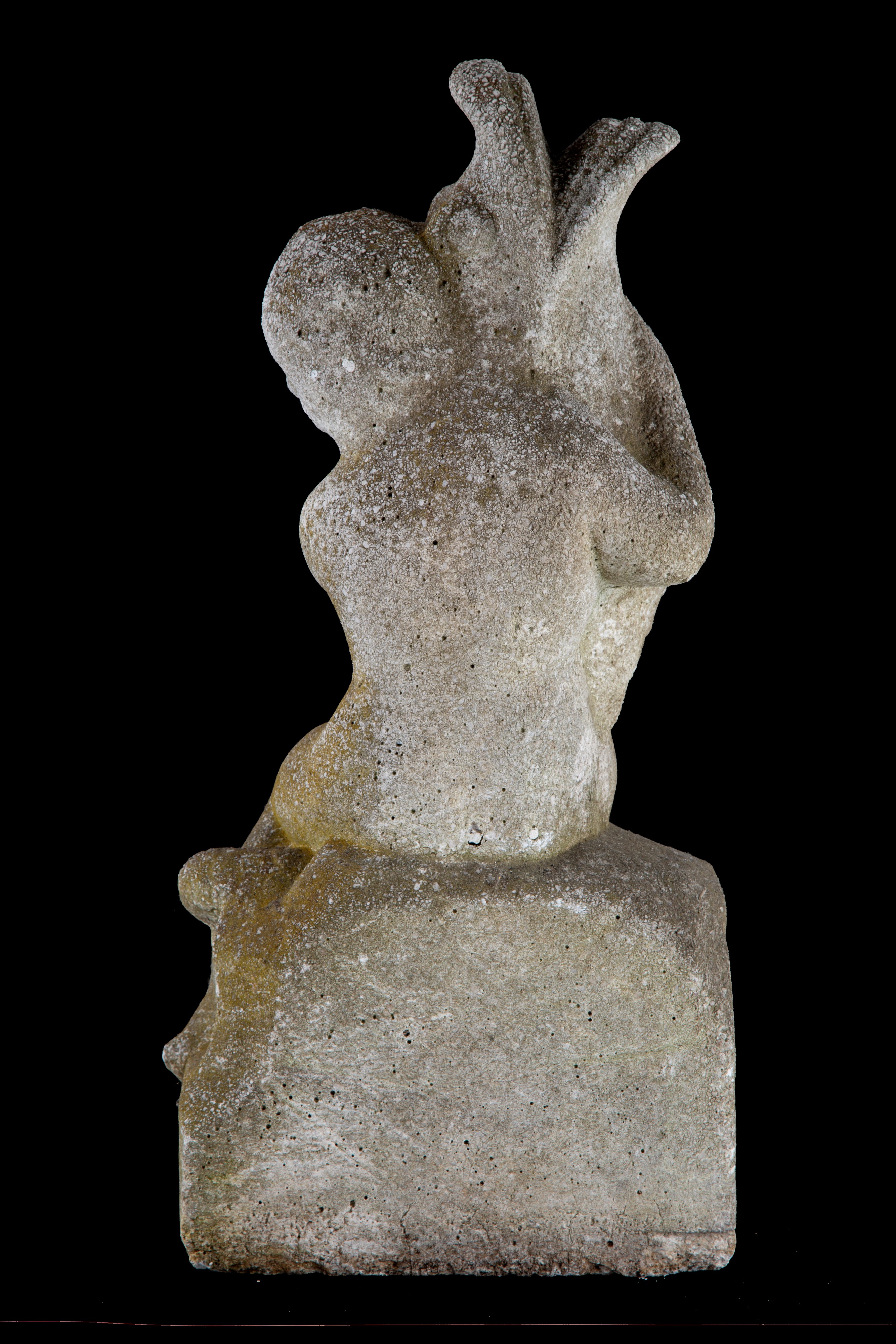 Scultura "putto con Pesce"