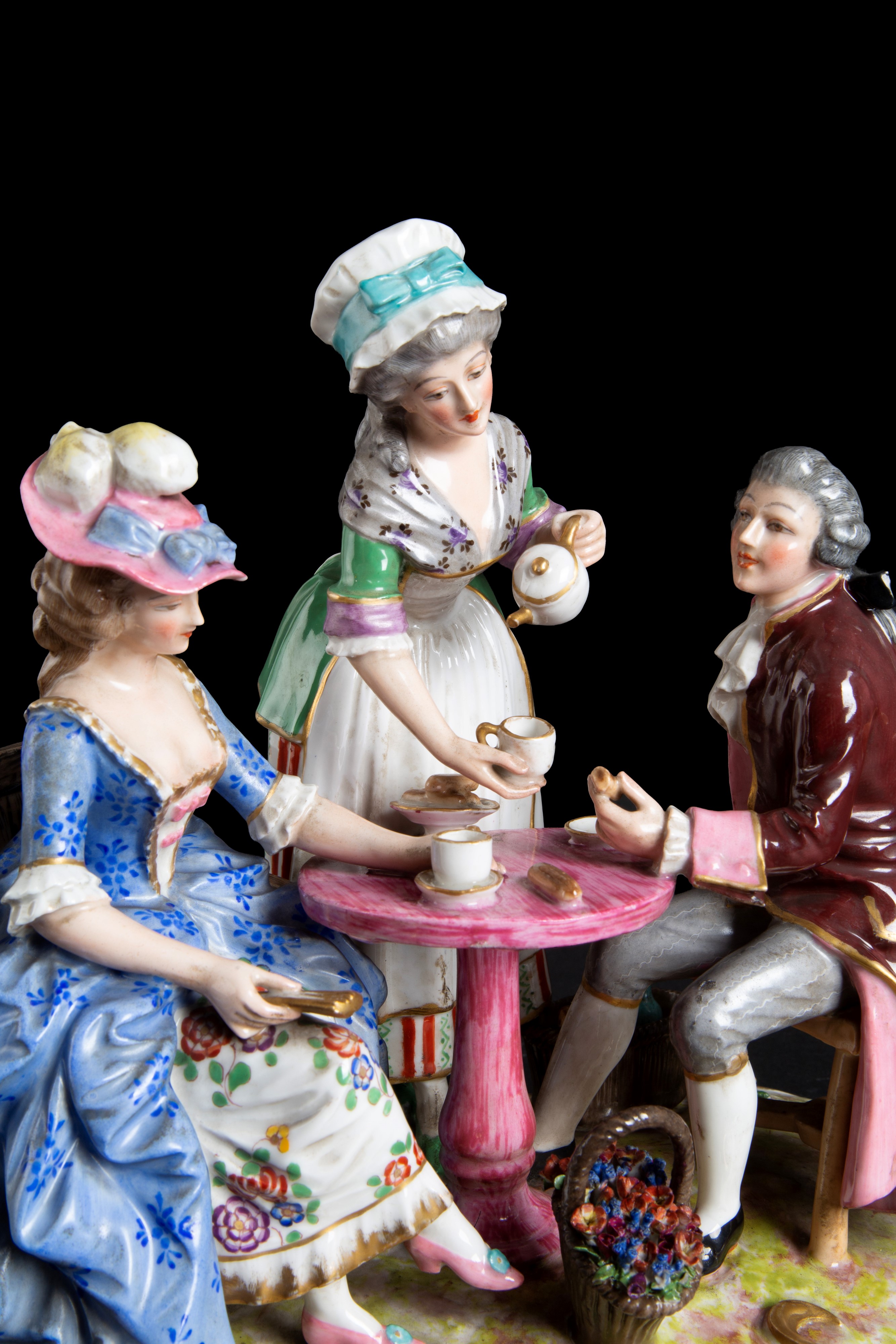Gruppo in porcellana "LA COLLATION AU JARDIN". MEISSEN