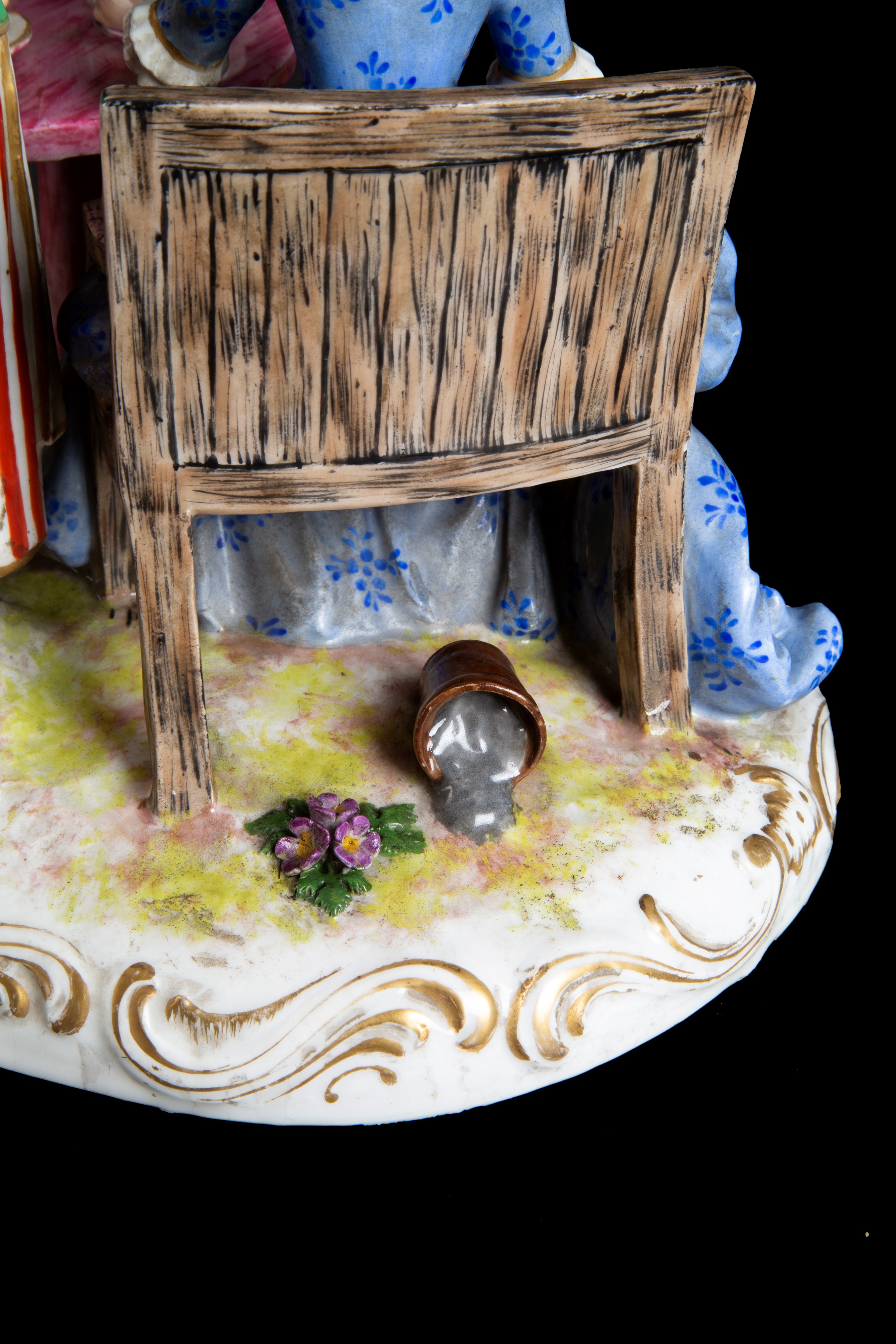 Gruppo in porcellana "LA COLLATION AU JARDIN". MEISSEN