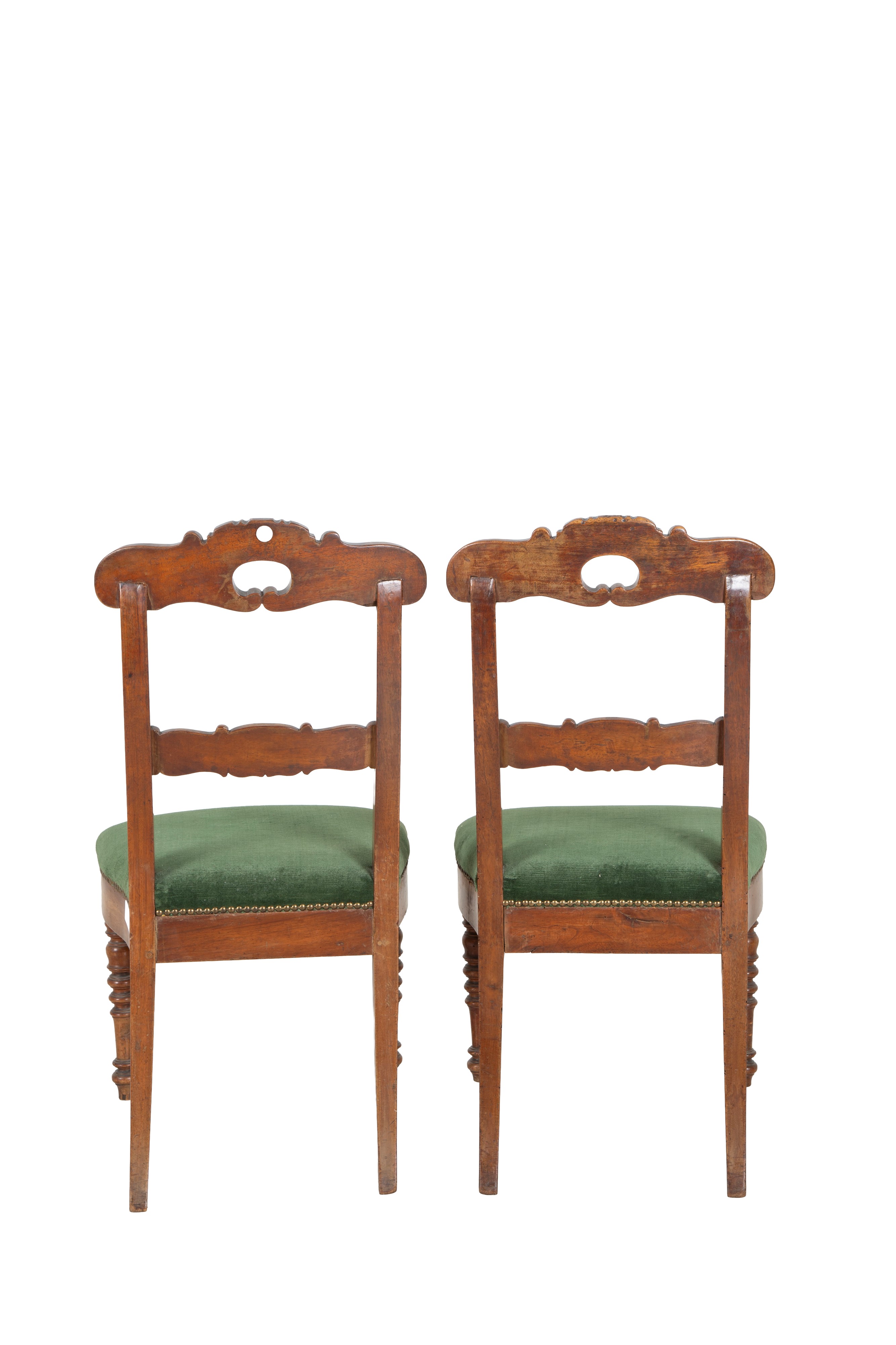 Sedie del XIX secolo, coppia in legno scolpito con seduta in velluto verde