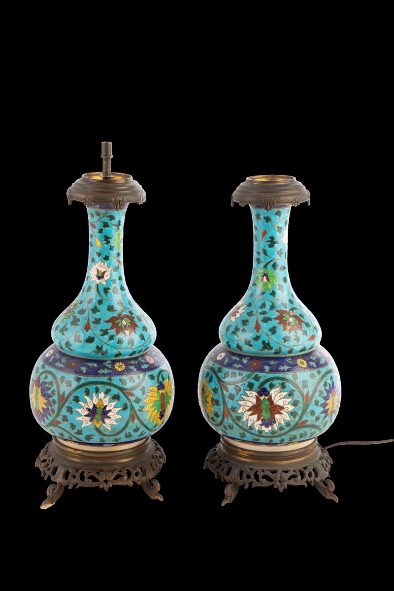 Coppia di vasi cloisonné montati a lampada, XIX secolo
