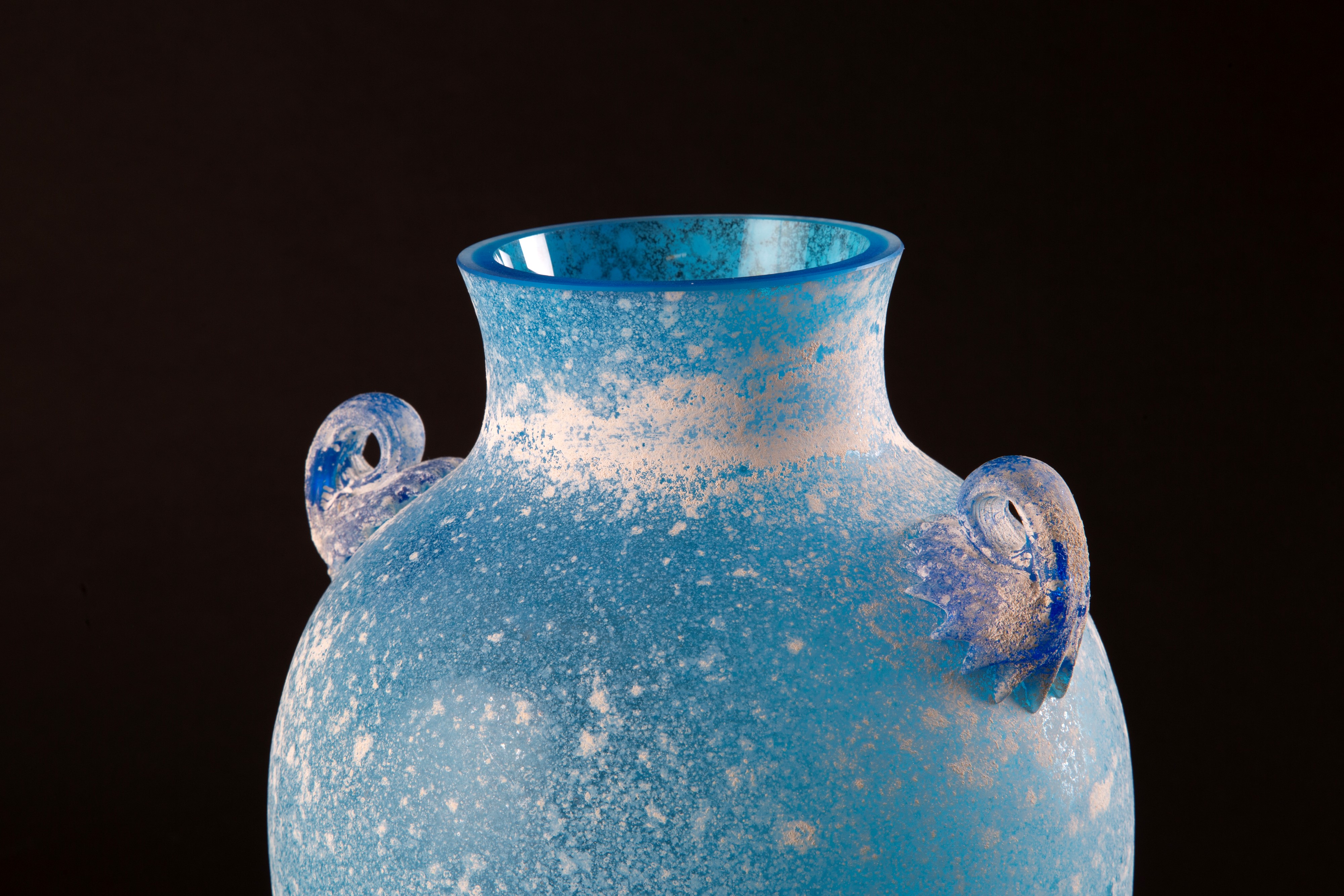Vaso in pasta di vetro anticato, Murano, XX secolo