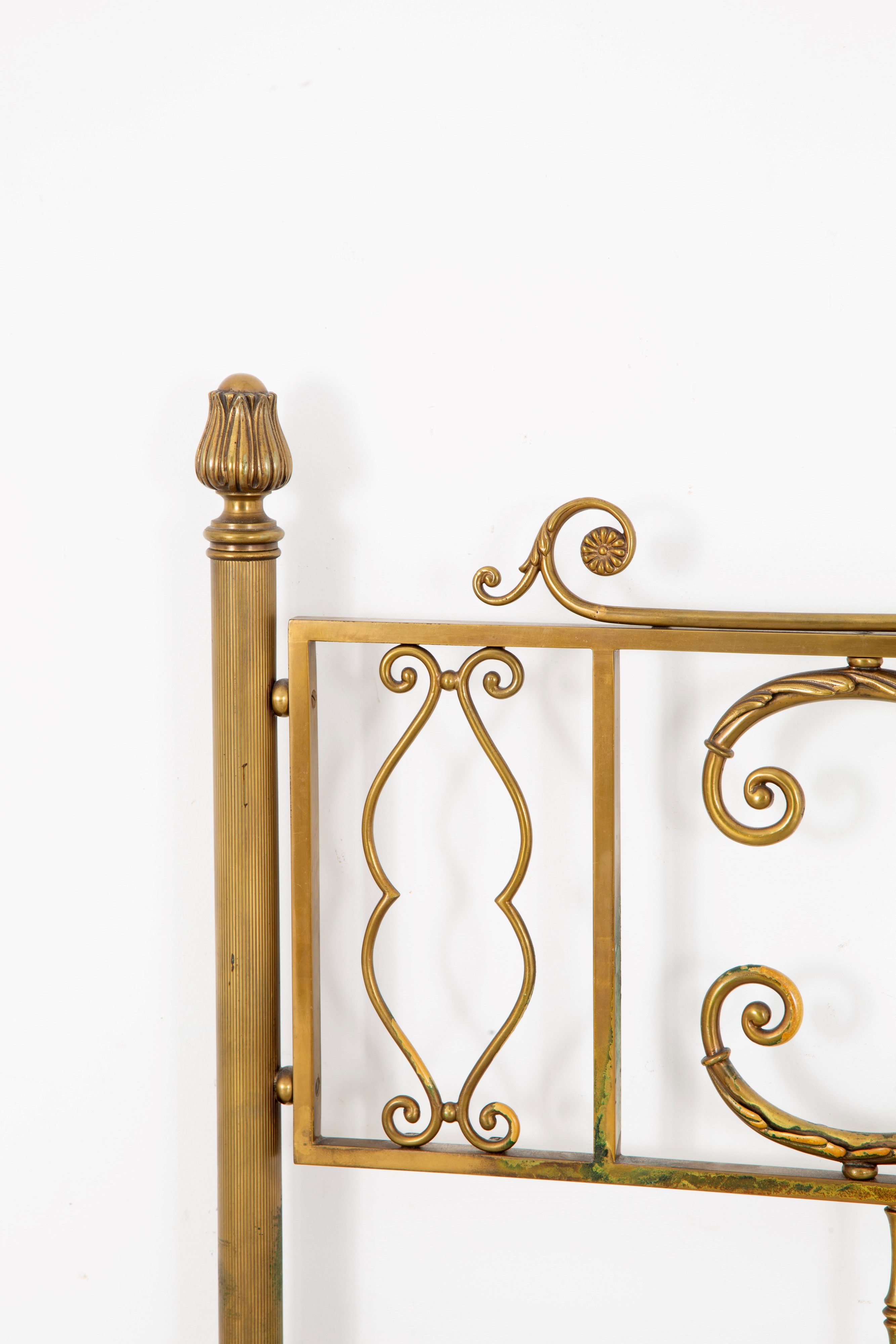 Letto in bronzo e metallo dorato, XX secolo