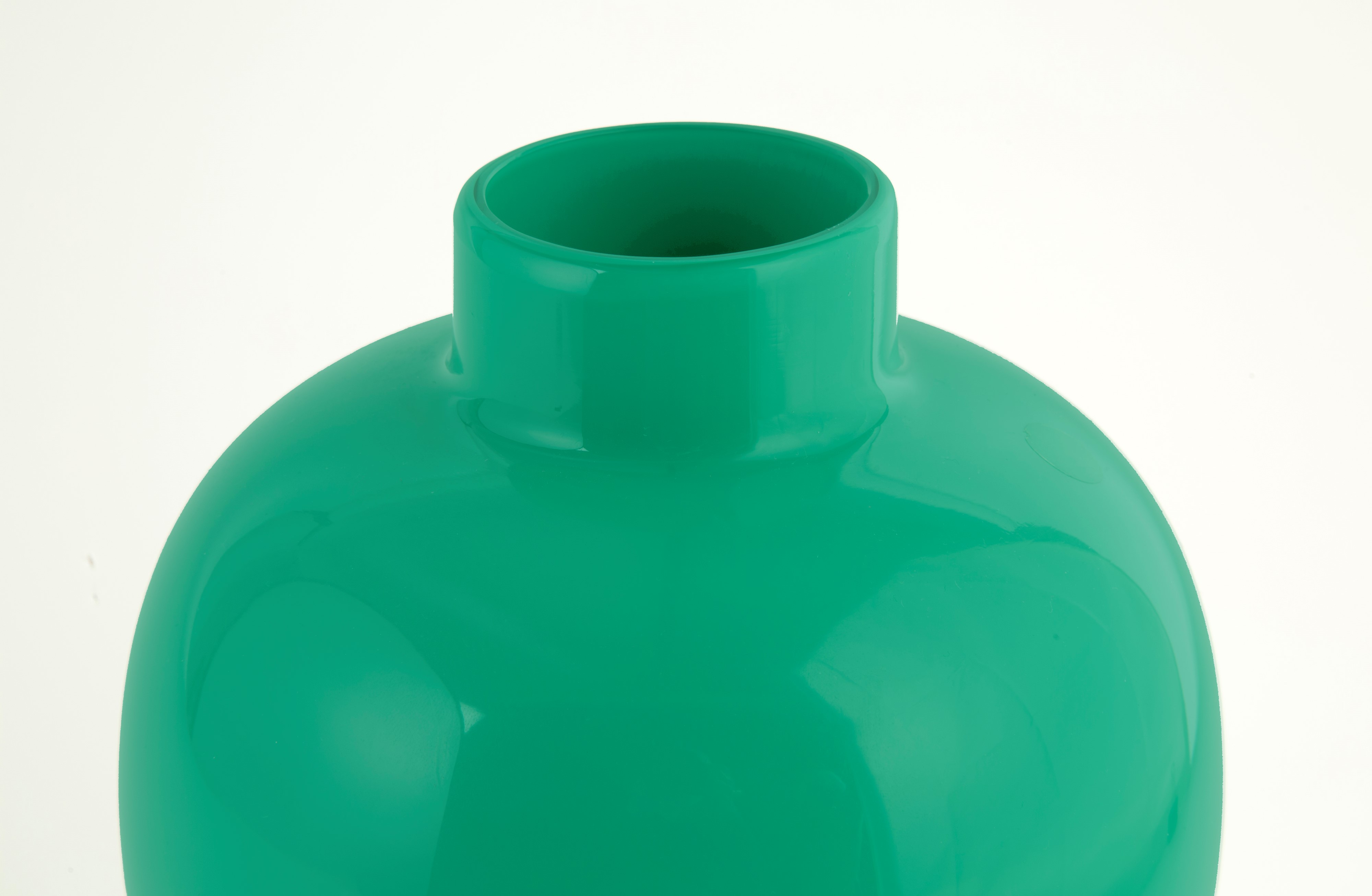 VENINI, Vaso in vetro di Murano verde, 1992