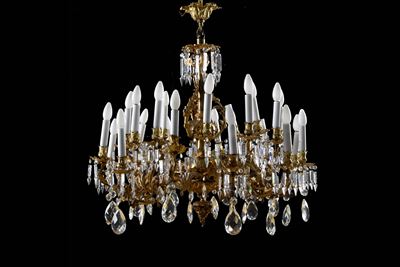 Lampadario in bronzo dorato con gocce in cristallo, XIX secolo