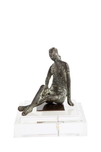 Scultura "donna Seduta"