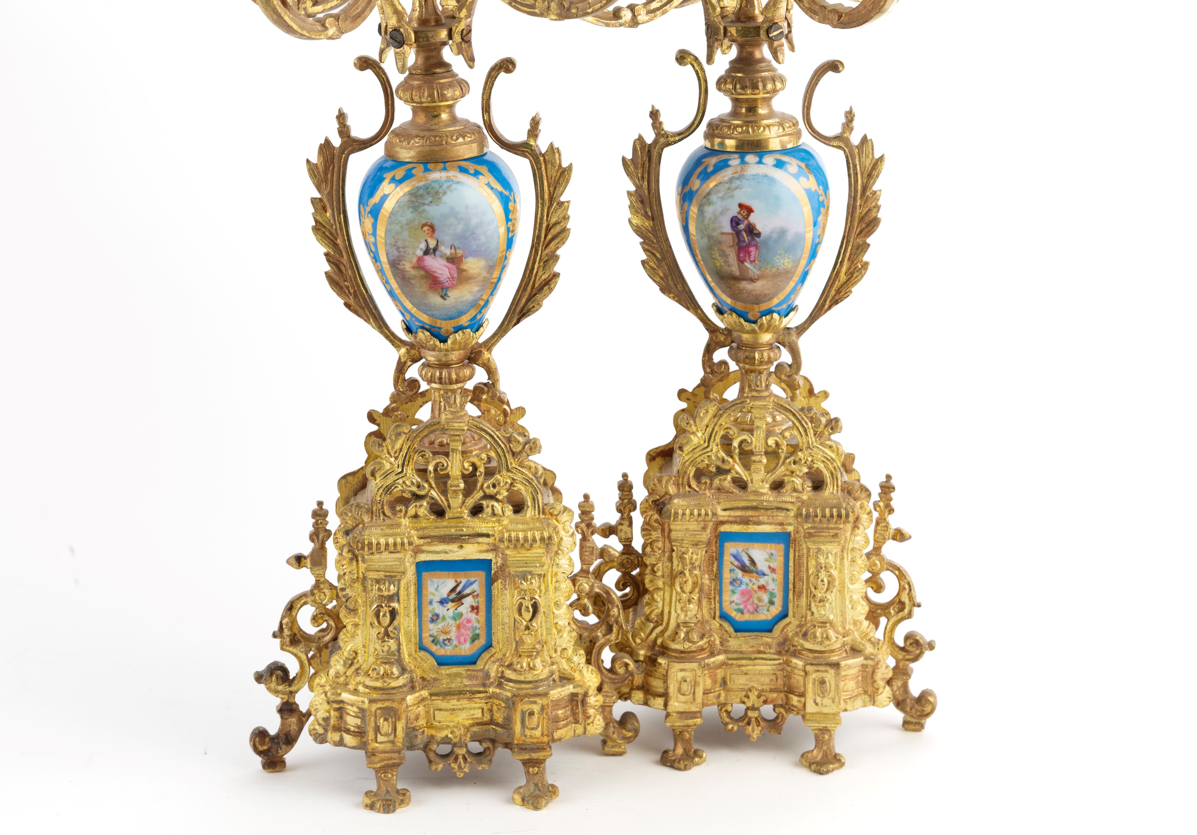 Trittico in bronzo e porcellana