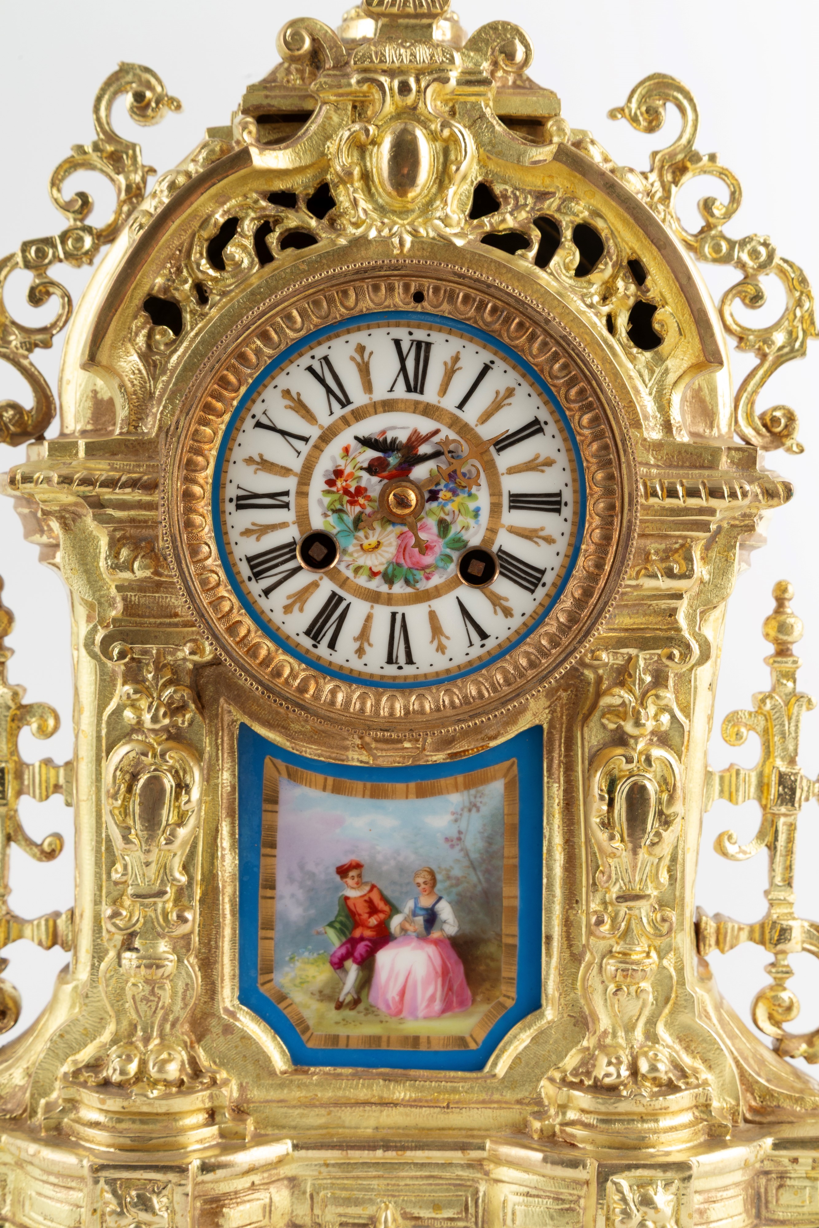 Trittico in bronzo e porcellana