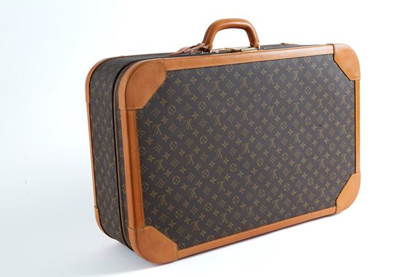 LOUIS VUITTON. Stratos suitcase