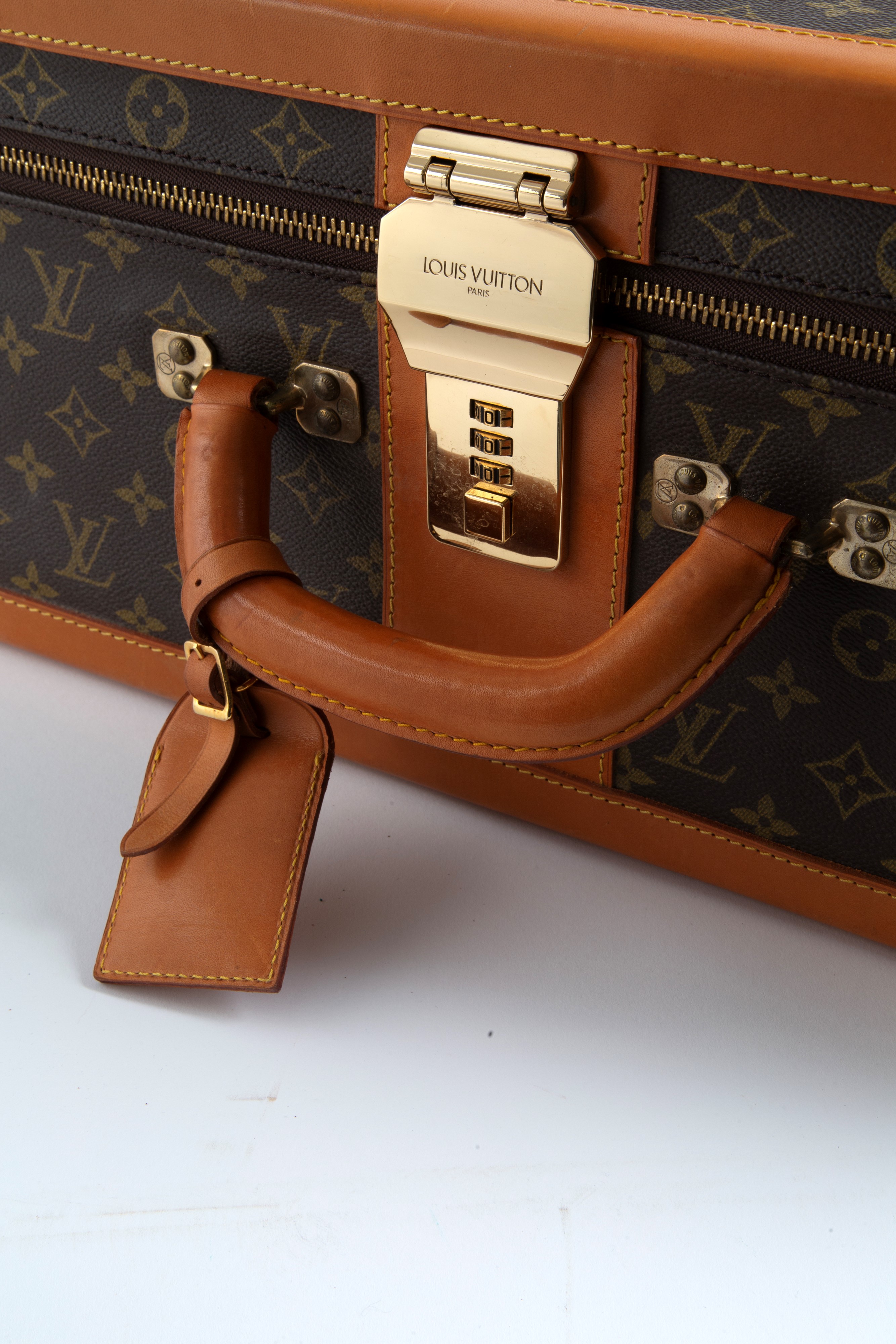 Louis Vuitton, Valigia Stratos