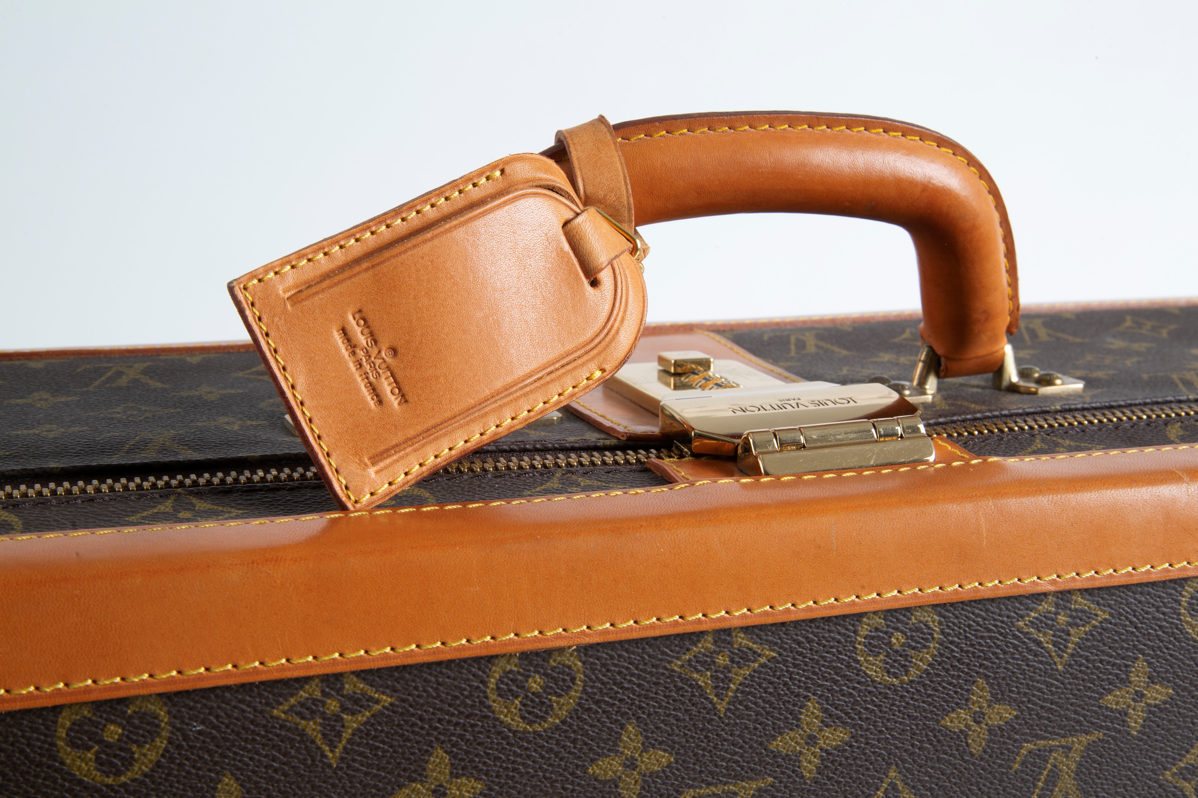 Louis Vuitton, Valigia Stratos