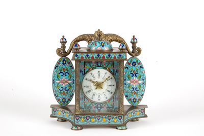 Orologio da tavolo cloisonnè, XX secolo, quadrante in smalto bianco