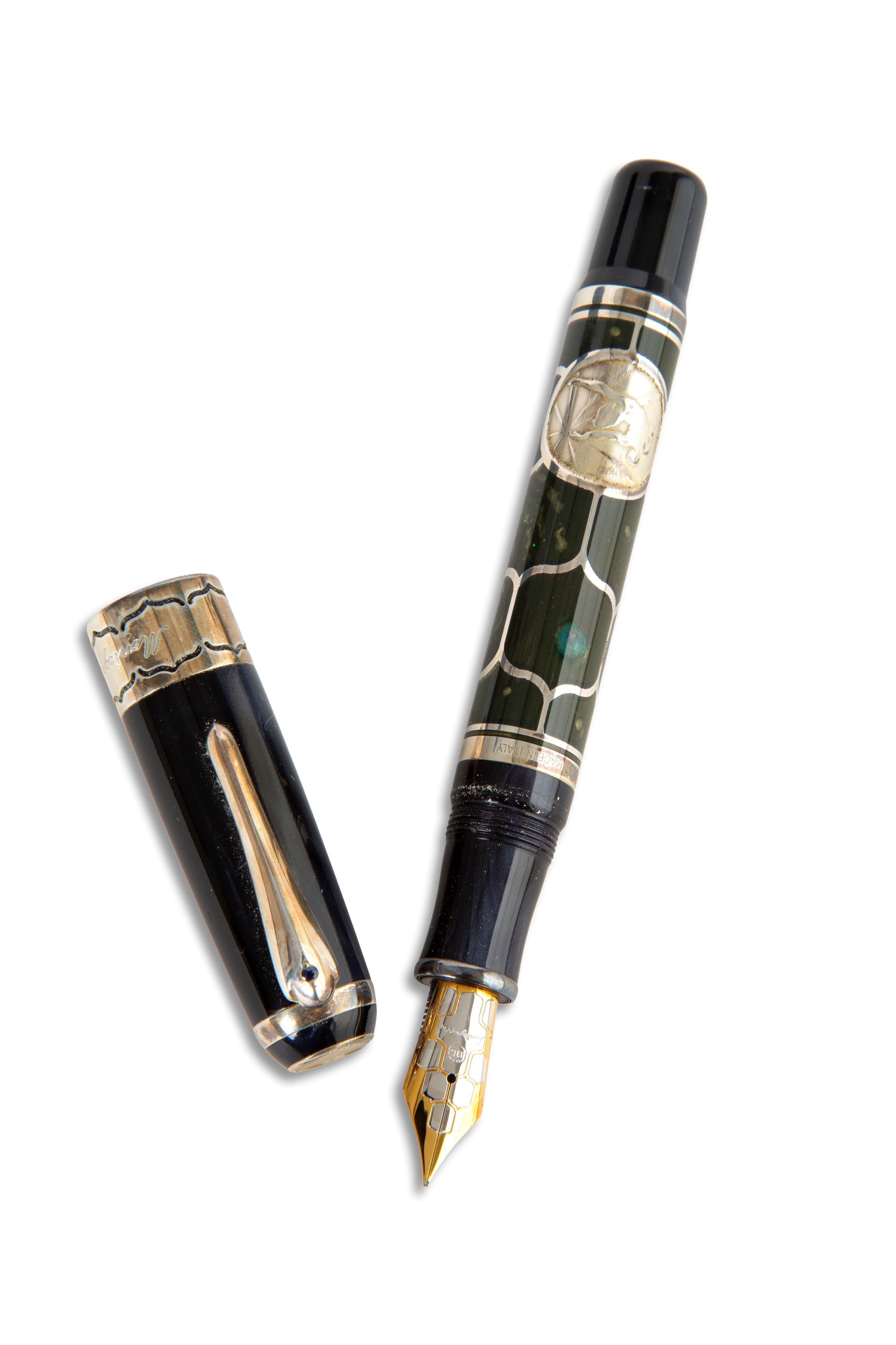 Montegrappa, Penna stilografica modello Cosmos in argento
