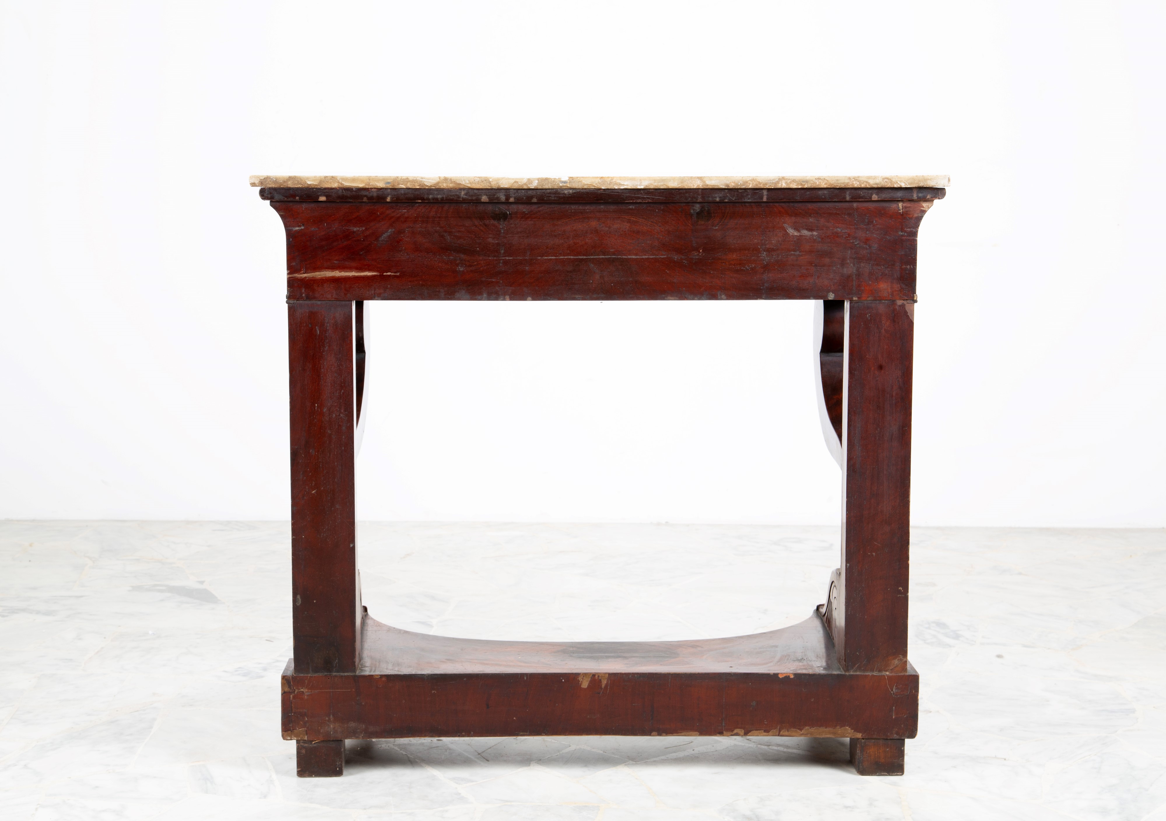 Consolle in mogano con piano in marmo bianco e applicazioni in bronzo dorato, periodo Carlo X