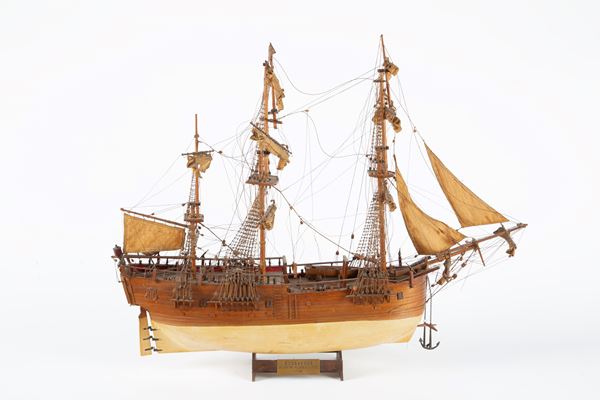Model of the English brigantine Endeavour