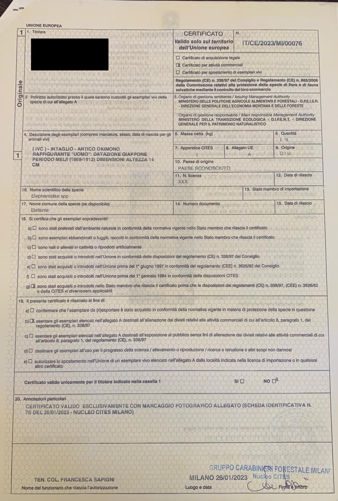 Okimono in avorio "UOMO"