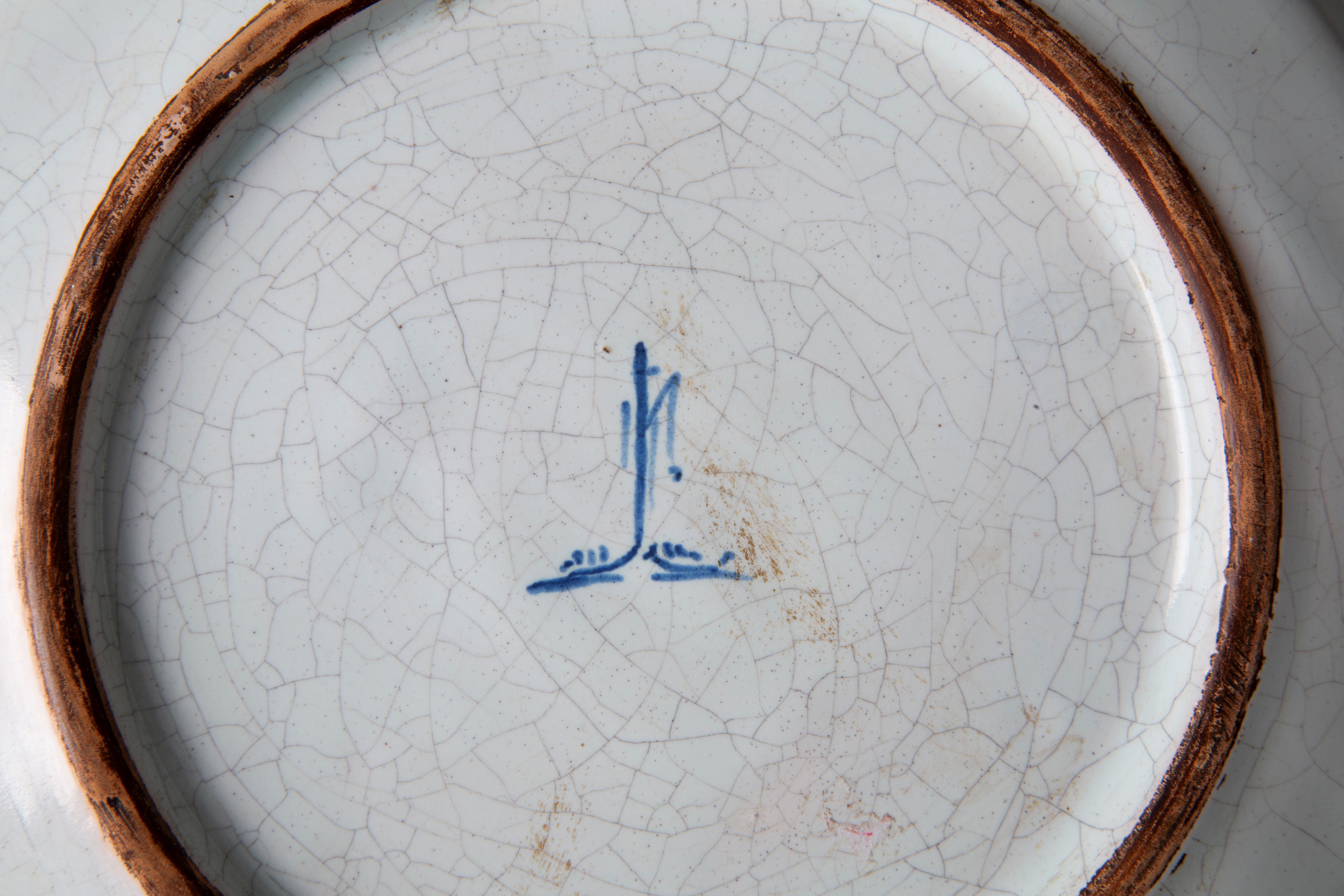 Due piatti in ceramica. Savona