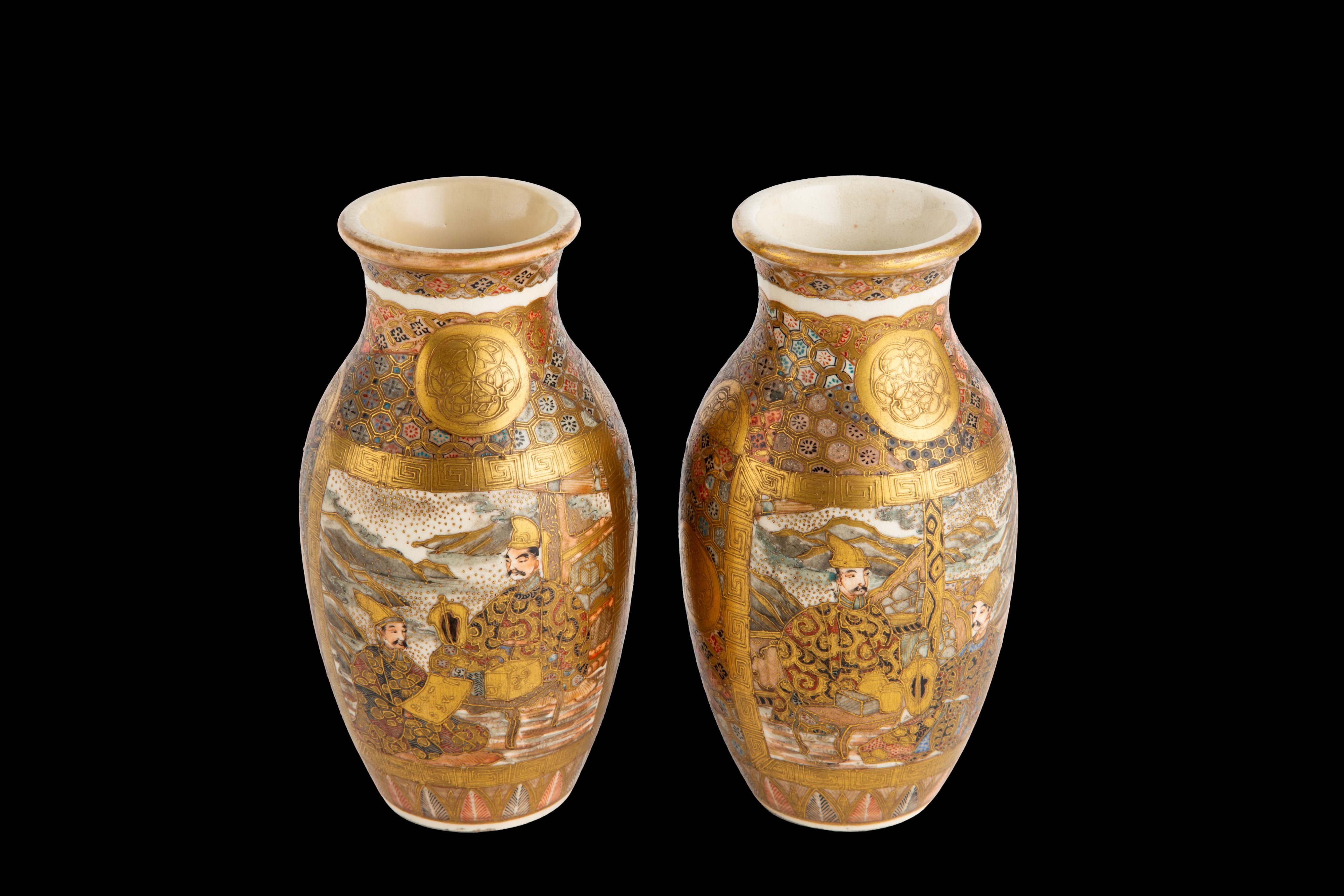 Coppia di vasetti in porcellana Satsuma