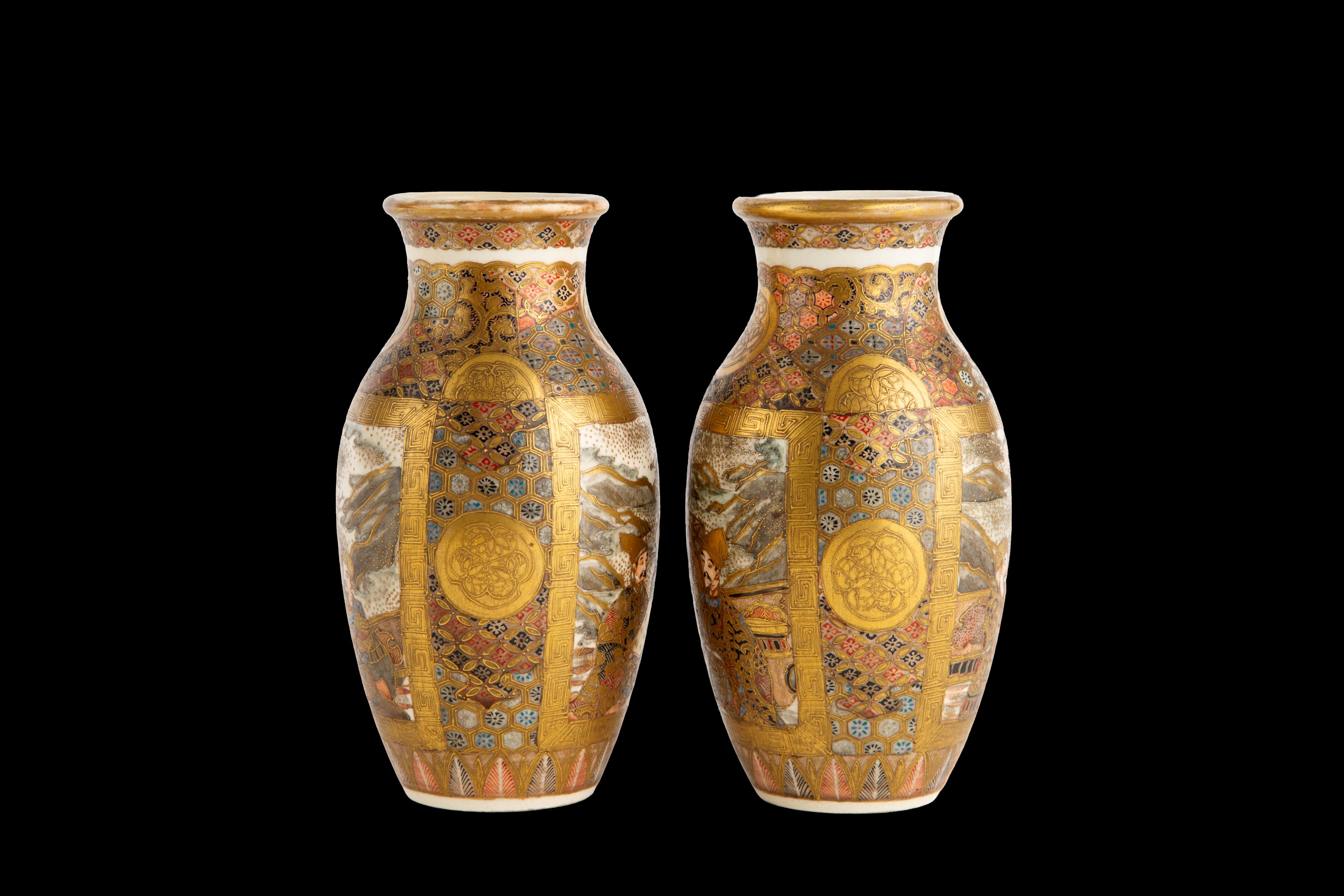 Coppia di vasetti in porcellana Satsuma